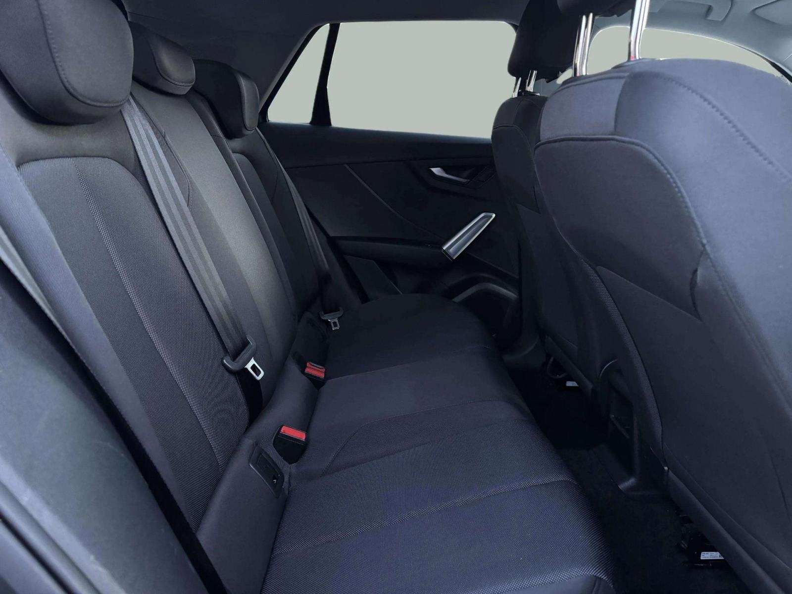 AUDI Q2 35 TFSI S tronic *2022* 1.VL* 70.000KM* S LINE*, fotografija 8