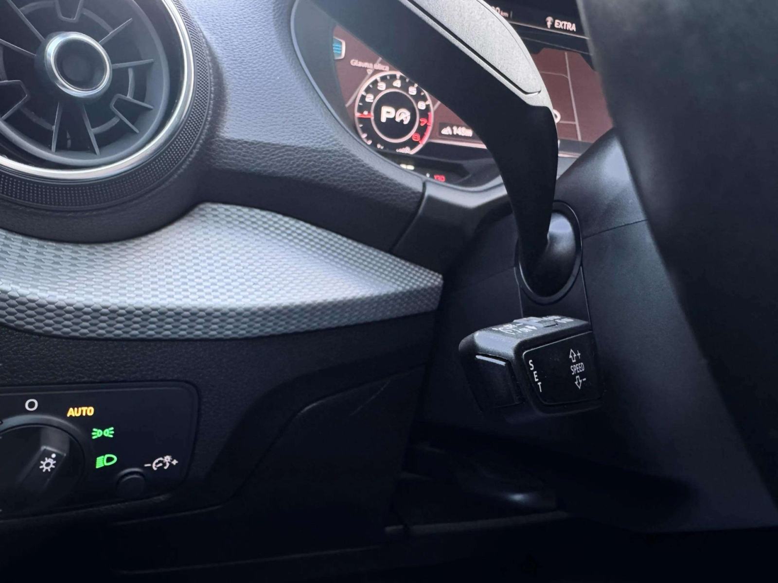 AUDI Q2 35 TFSI** S tronic**2022.**1.VL**LED**NAVI**TEMPOMAT**, fotografija 20