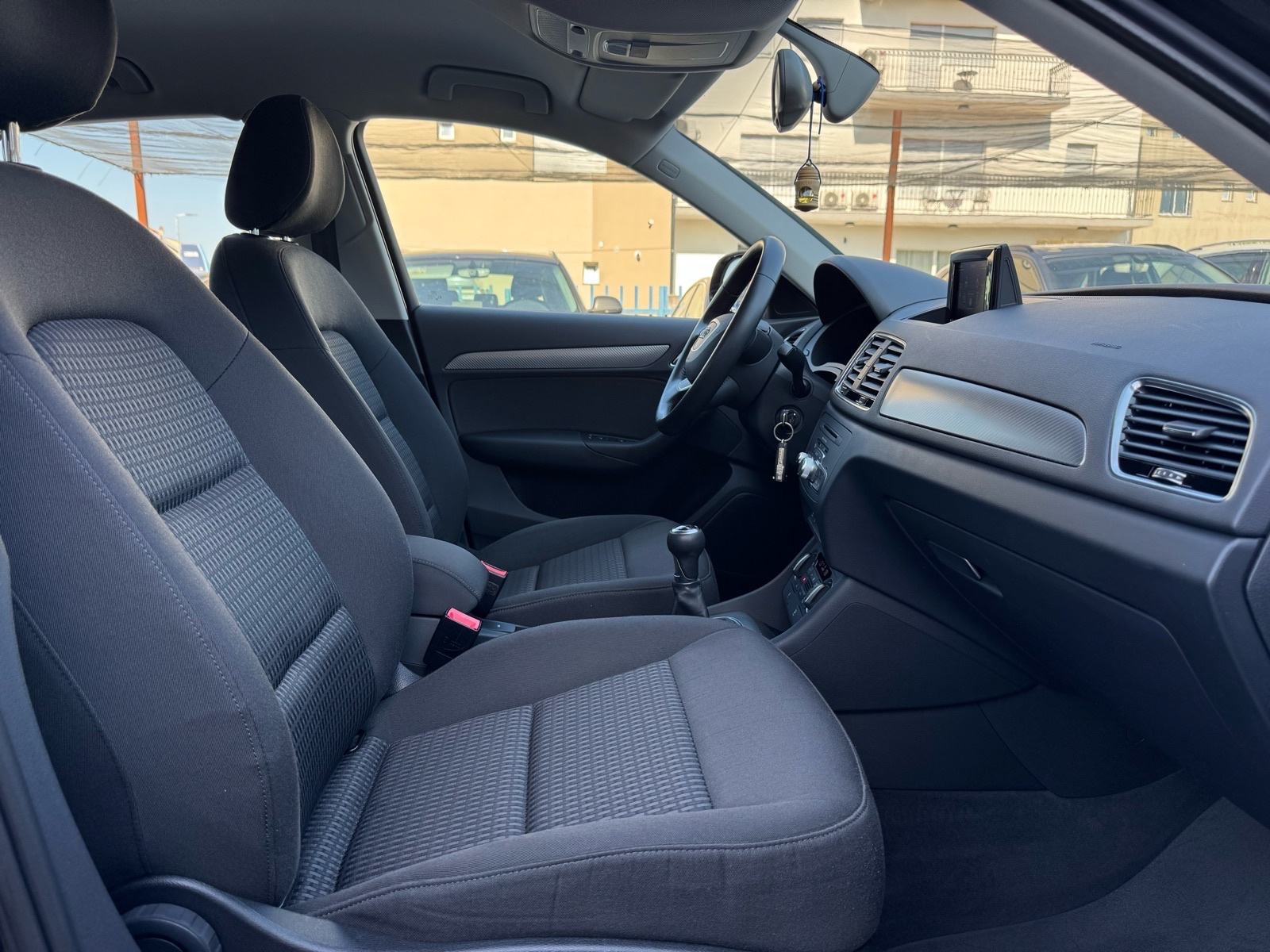 Audi Q3 2,0 TDI / 150KS / BIXENON / NAVI / AUT KLIMA / JAMSTVO, fotografija 12