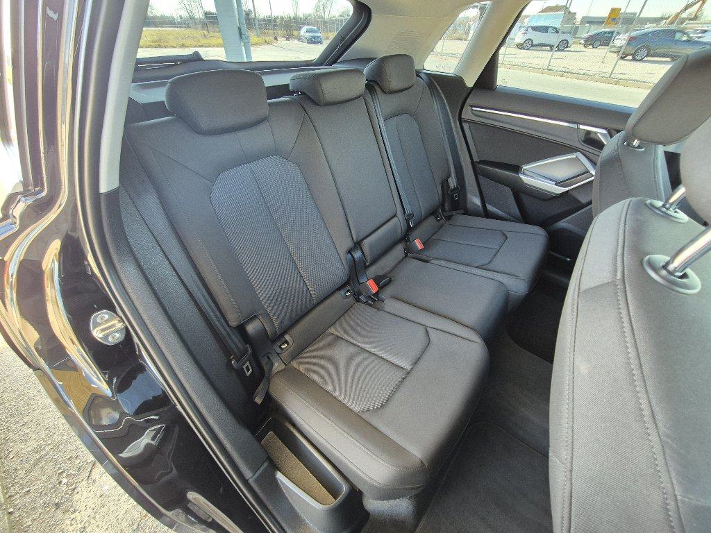 Audi Q3 40 TDI QUATTRO AUTOMATIK ,NIJE UVOZ,VIRTUALNI SAT, fotografija 12