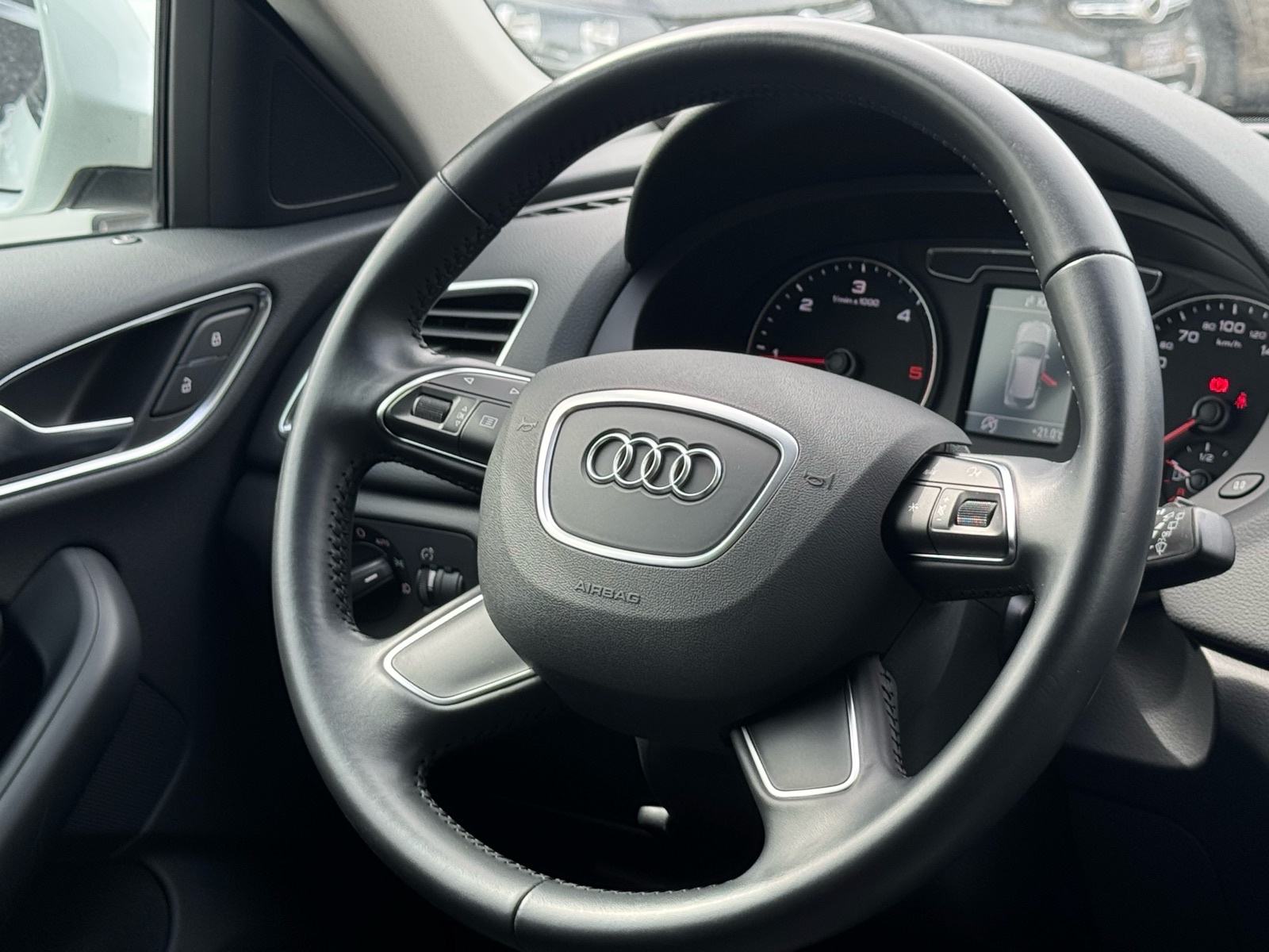 Audi Q3 2,0 TDI / 4x4 / 150KS / KAMERA/ NAVI / 1. VLASNIK / JAMSTVO, fotografija 13