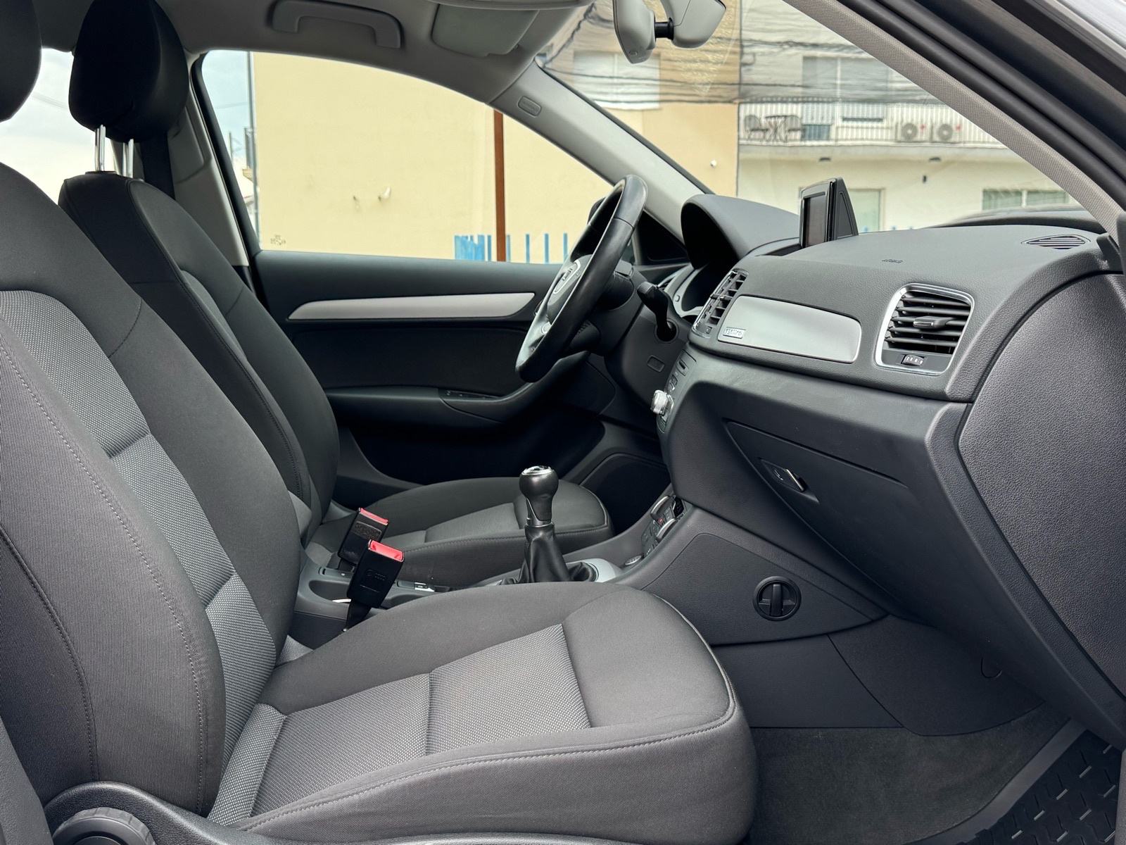 Audi Q3 2,0 TDI 4x4 / BIXENON / NAVI / AUT KLIMA / JAMSTVO, fotografija 14