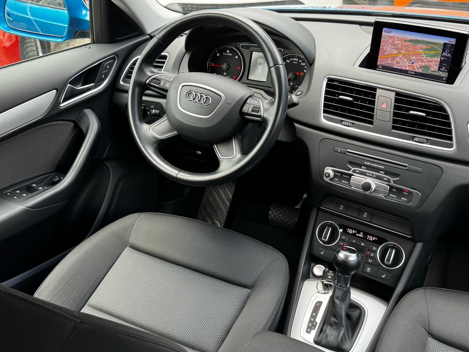 Audi Q3 2,0 TDI 4x4 S TRONIC / BIXENON / NAVI / 150 KS / PDC / JAMSTVO, fotografija 16