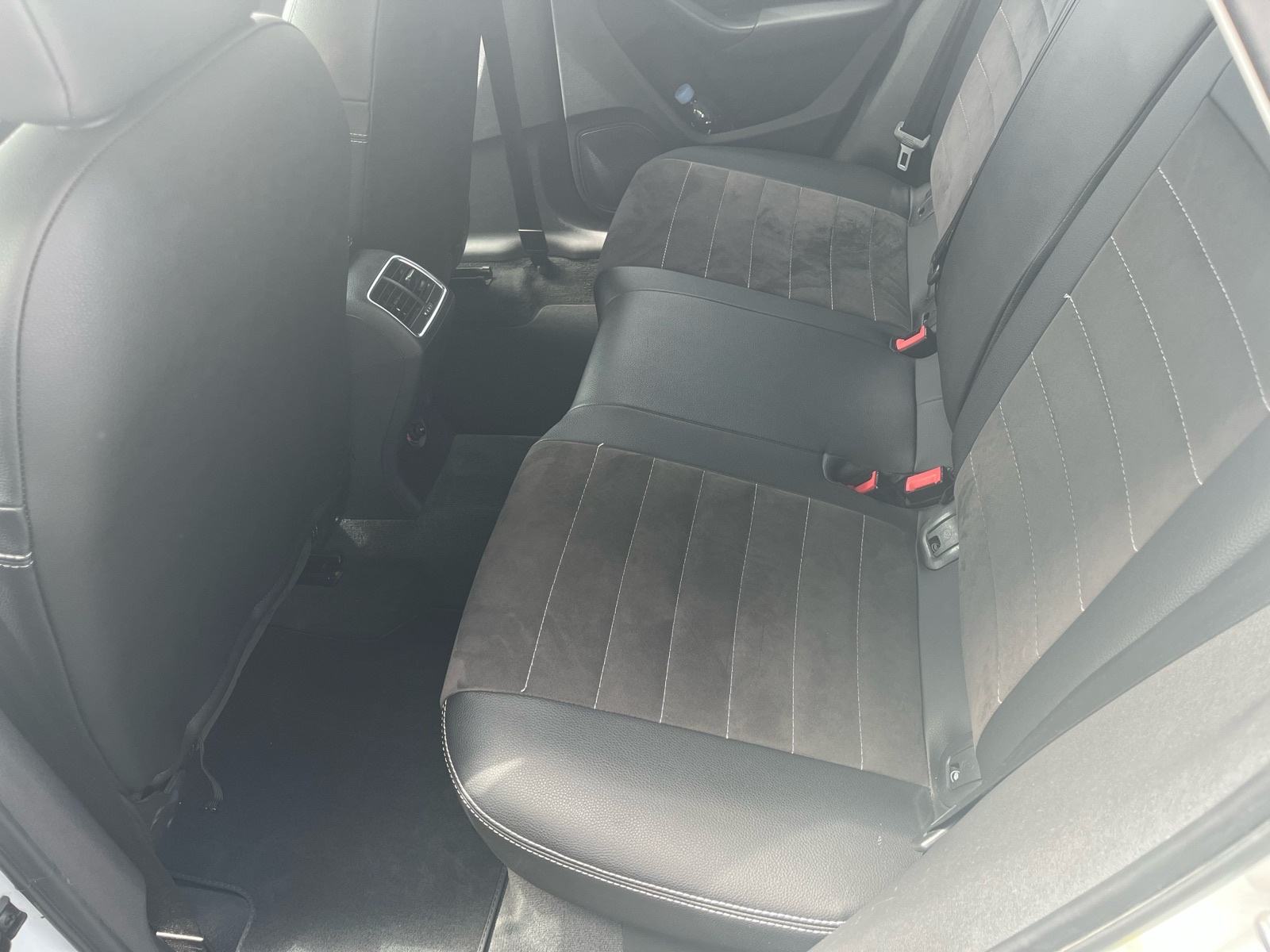 Audi Q3 2,0 TDI comfort prvi vlasnik, fotografija 12