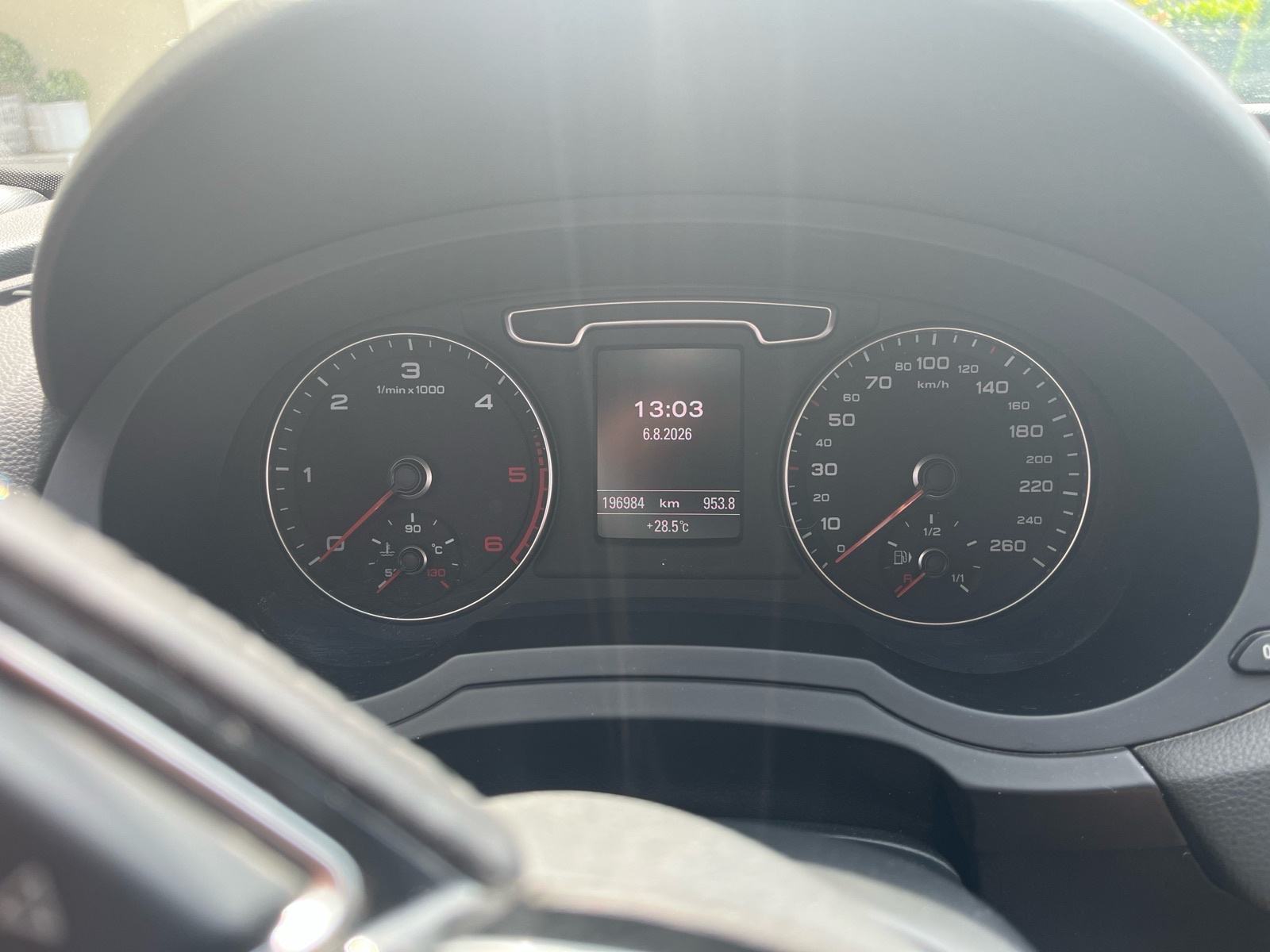 Audi Q3 2,0 TDI comfort prvi vlasnik, fotografija 13