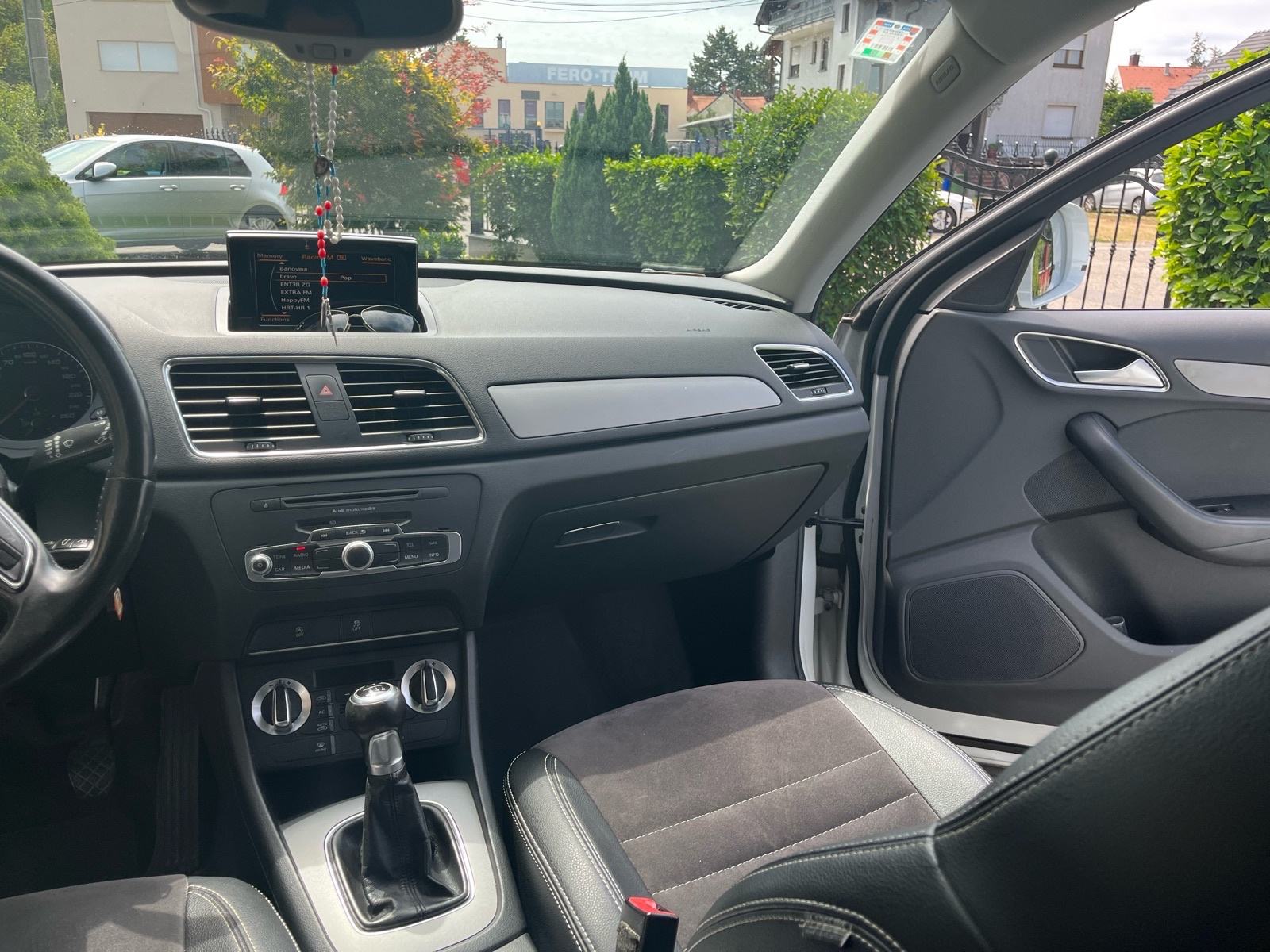 Audi Q3 2,0 TDI comfort prvi vlasnik, fotografija 18