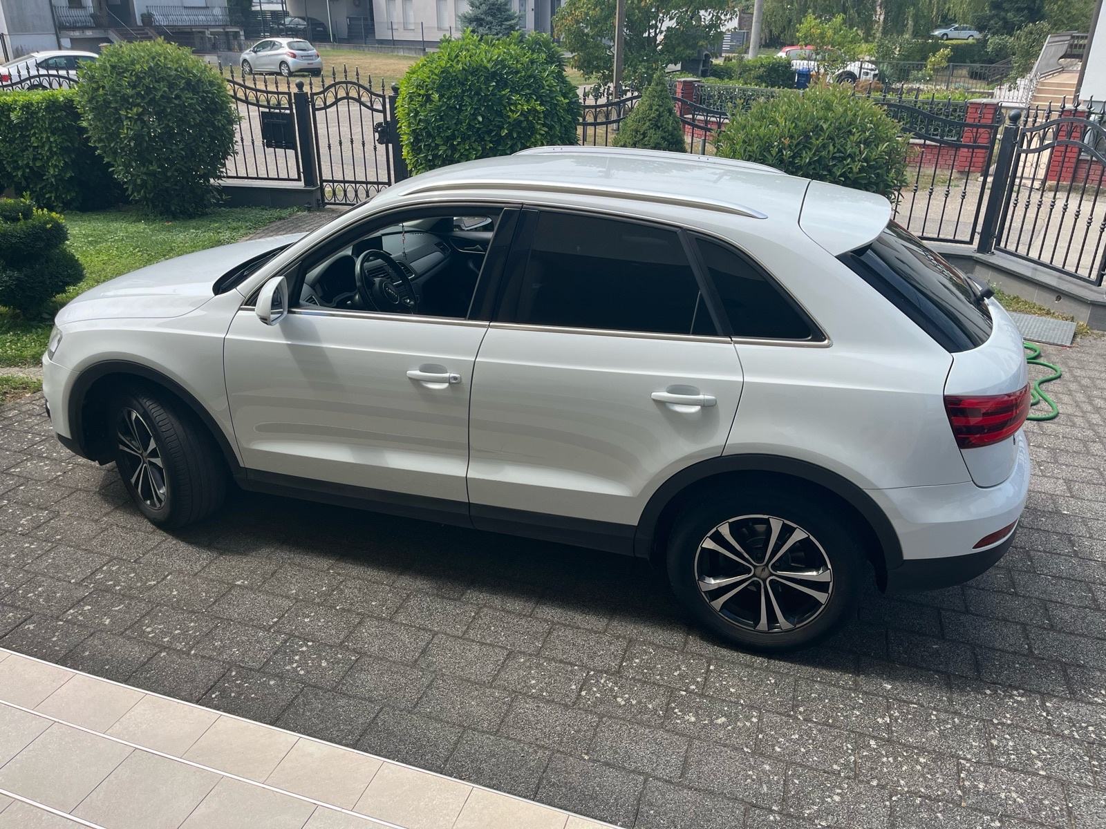 Audi Q3 2,0 TDI comfort prvi vlasnik, fotografija 9