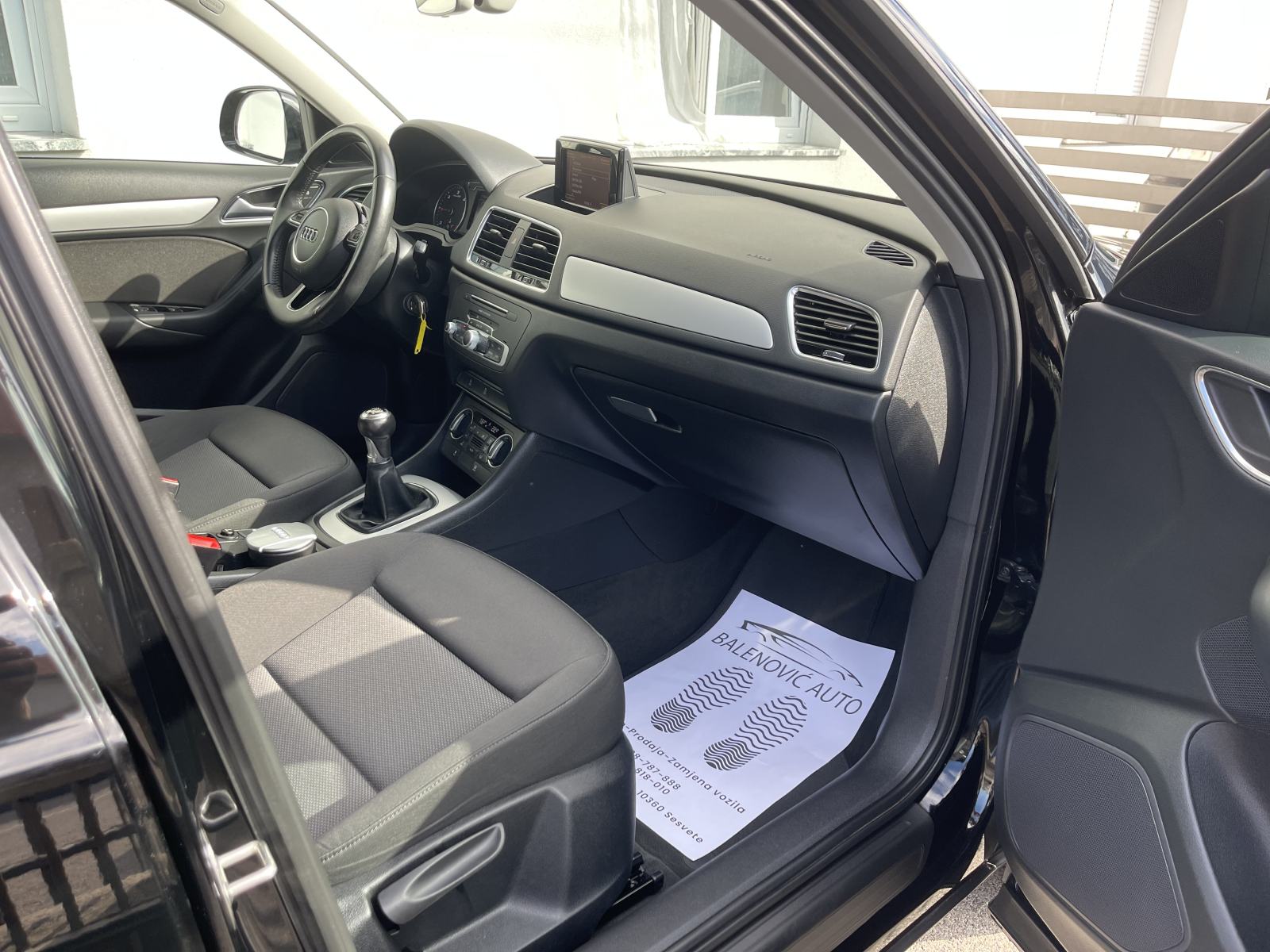 AUDI Q3 2,0 TDI •• KUPLJEN U HRVATSKOJ, KAO NOVI, XENON / LED ••, fotografija 18