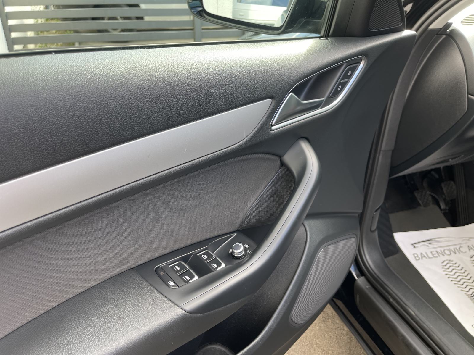 AUDI Q3 2,0 TDI •• KUPLJEN U HRVATSKOJ, KAO NOVI, XENON / LED ••, fotografija 11