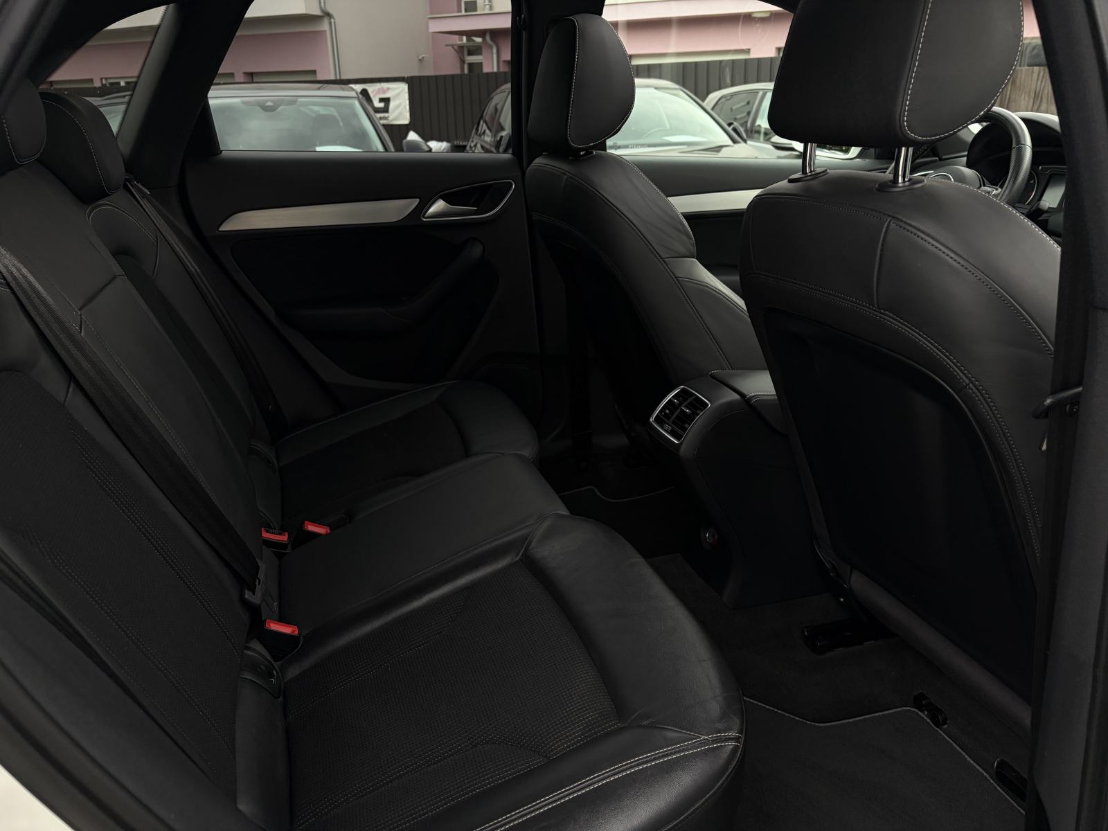 Audi Q3 2,0 TDI *S LINE* *1.vlasnik* *Full oprema* *Jamstvo*, fotografija 18