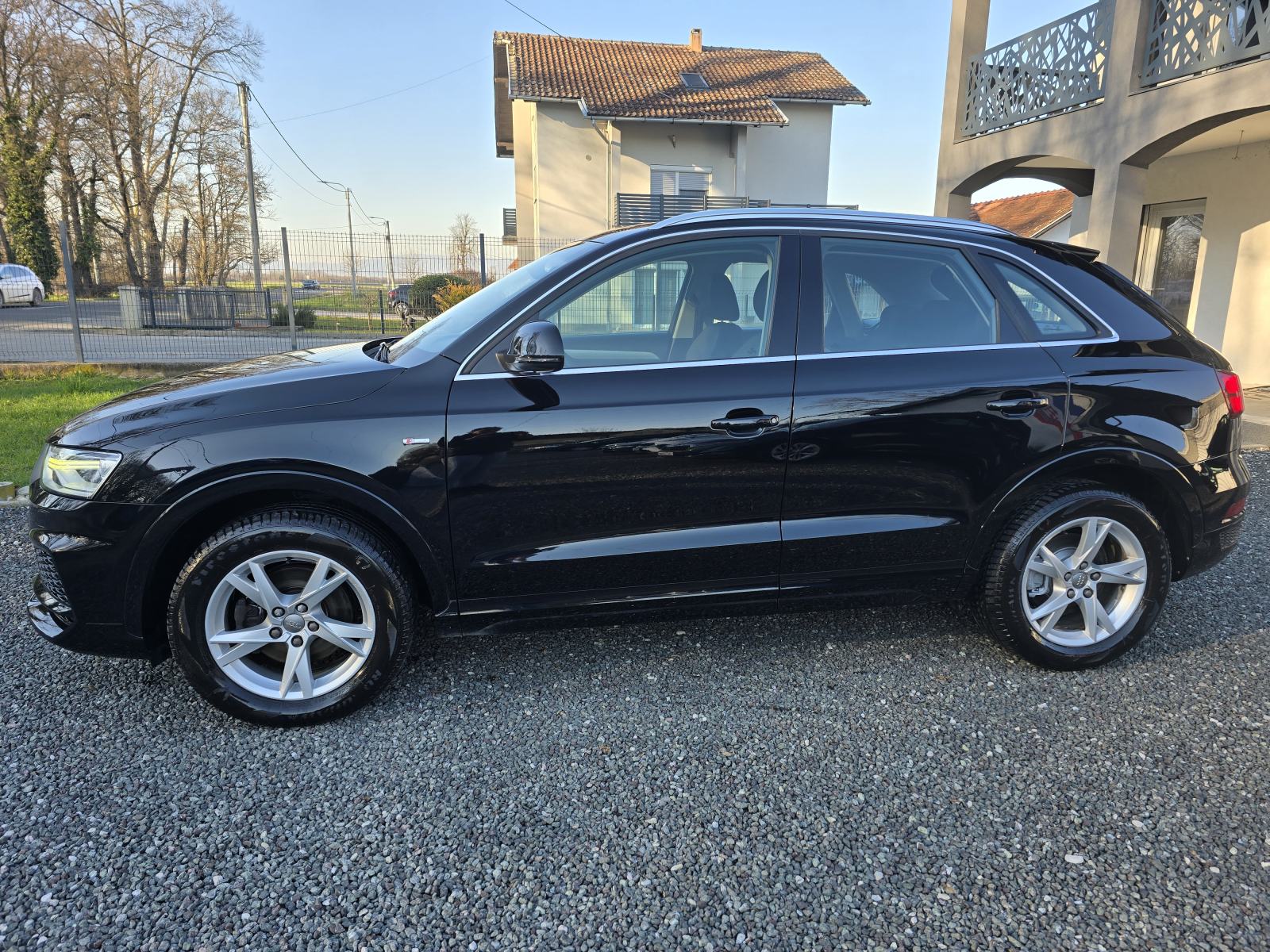 Audi Q3 2,0 TDI S-LINE- GRATIS PRIJENOS, NIJE UVOZ, ODLIČAN!, fotografija 5