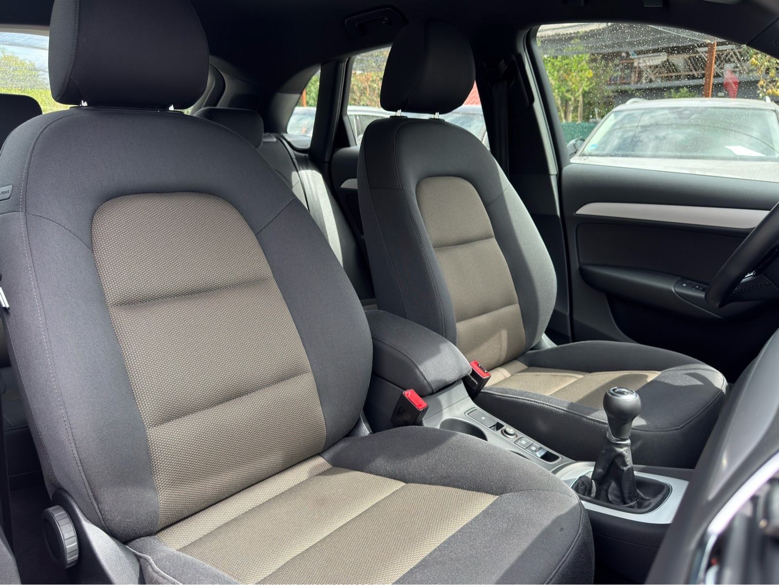 Audi Q3 2,0 TDI / S LINE / LED / NAVI / 150KS / KAMERA / ALU, fotografija 17