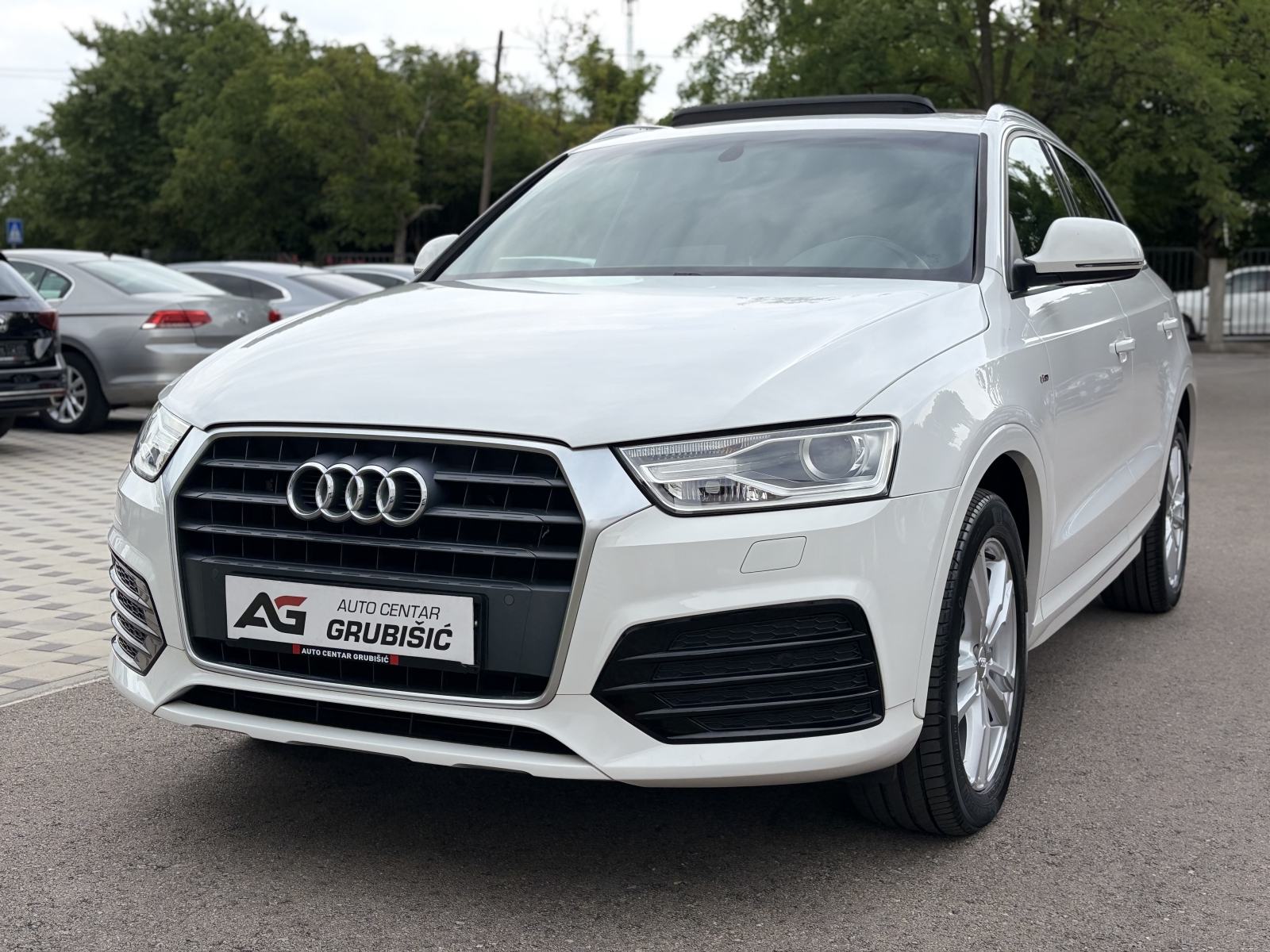 Audi Q3 2,0 TDI S LINE *Panorama* *FULL oprema* *1.vlasnik* *Jamstvo*, fotografija 7