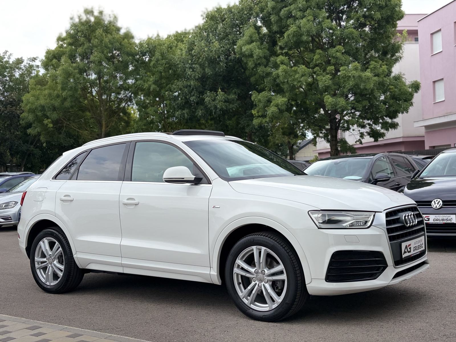 Audi Q3 2,0 TDI S LINE *Panorama* *FULL oprema* *1.vlasnik* *Jamstvo*, fotografija 8