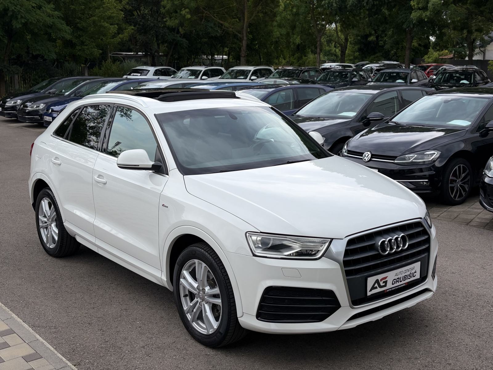 Audi Q3 2,0 TDI S LINE *Panorama* *FULL oprema* *1.vlasnik* *Jamstvo*, fotografija 4