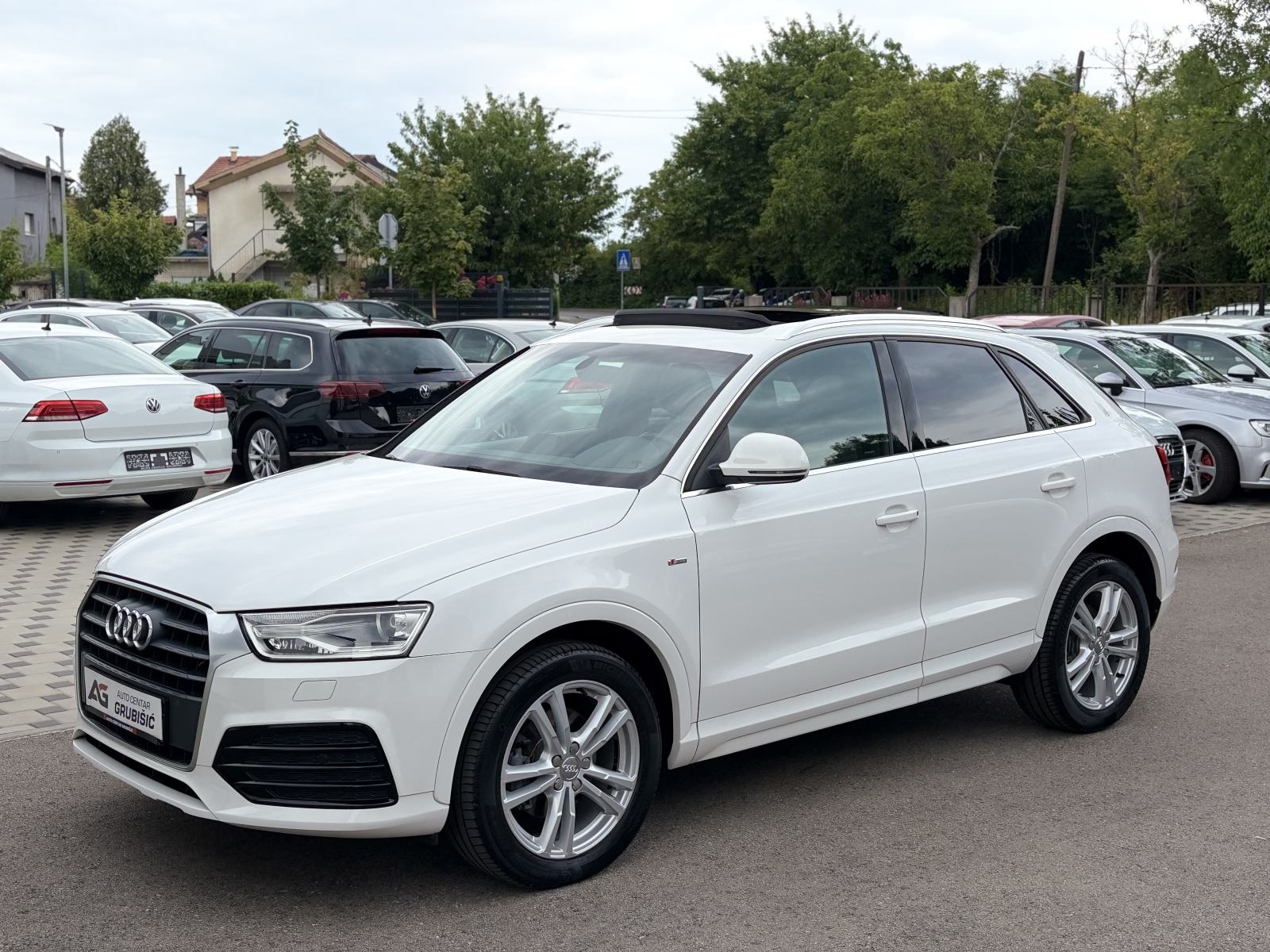 Audi Q3 2,0 TDI S LINE *Panorama* *FULL oprema* *1.vlasnik* *Jamstvo*, fotografija 11