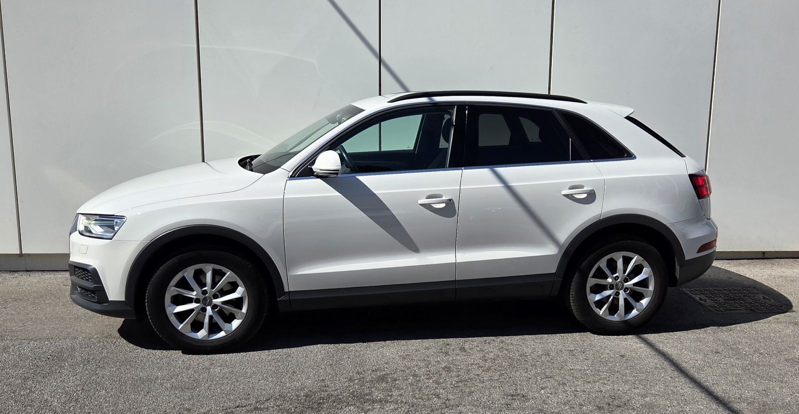 Audi Q3 2,0 TDI * Nije uvoz *, fotografija 3
