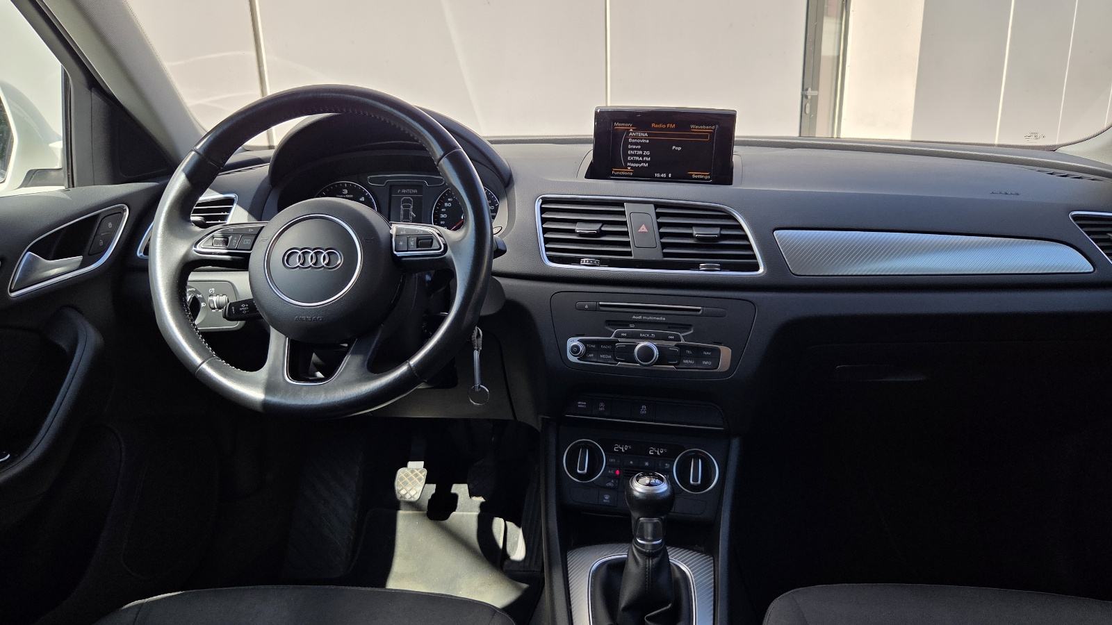 Audi Q3 2,0 TDI * Nije uvoz *, fotografija 7