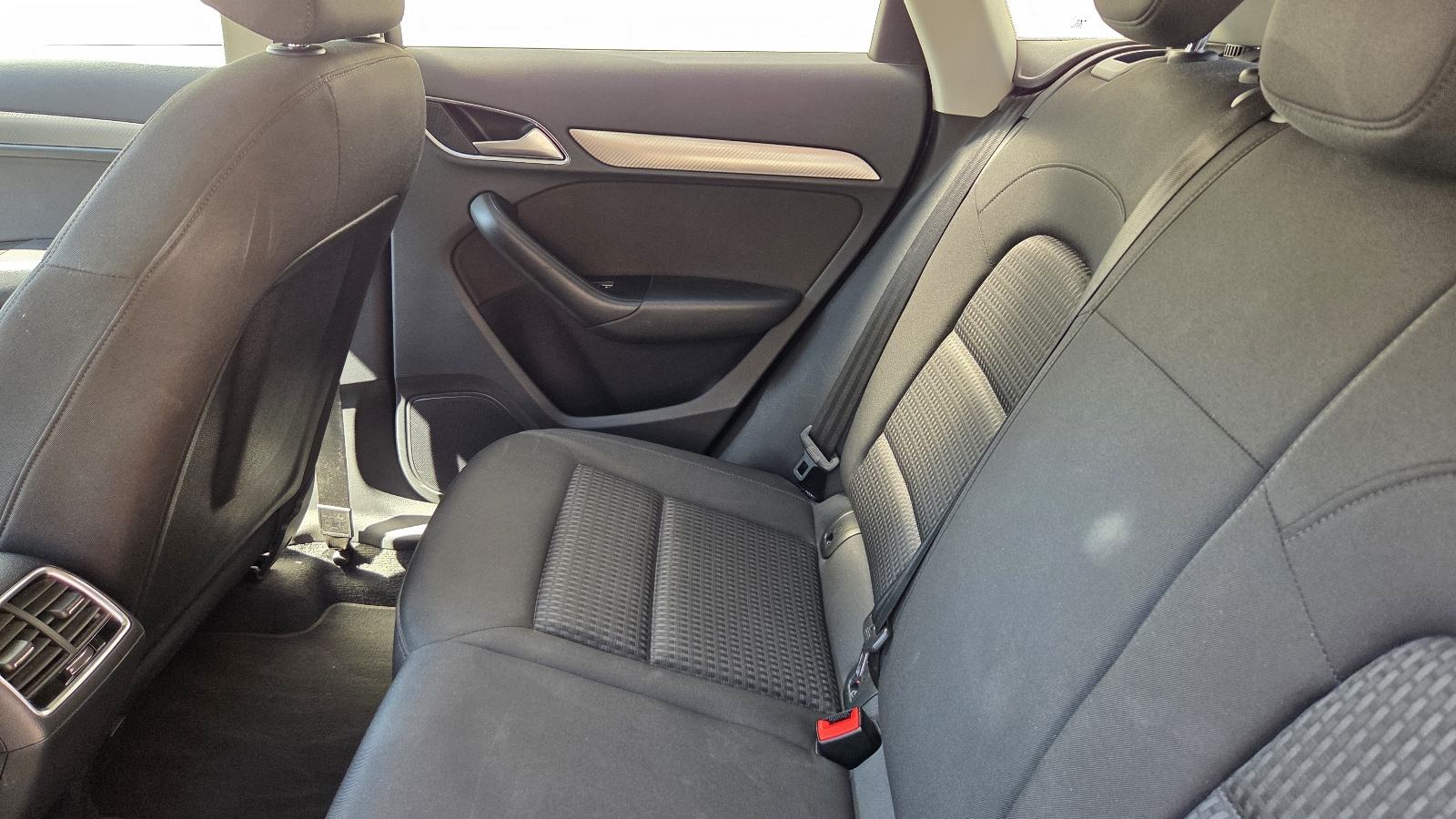 Audi Q3 2,0 TDI * Nije uvoz *, fotografija 13