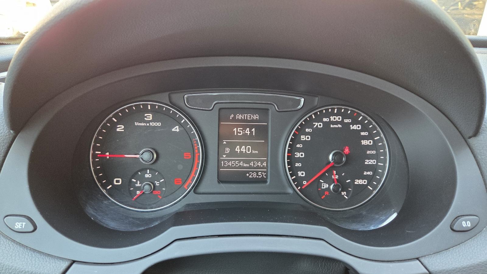 Audi Q3 2,0 TDI * Nije uvoz *, fotografija 17