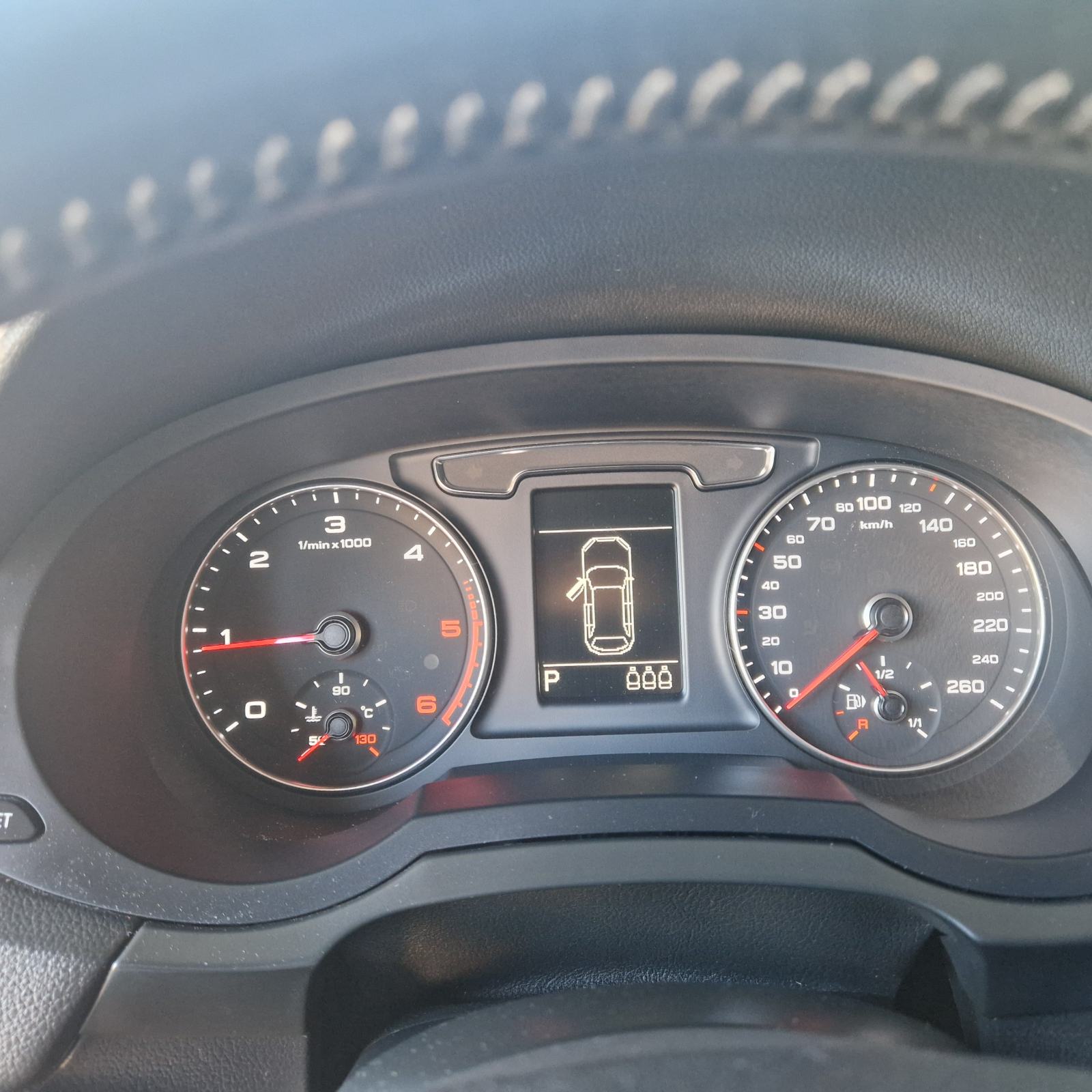 Audi Q3 2,0 TDI QUATTRO DESING S TRONIC,NAVI,Do registracije., fotografija 8