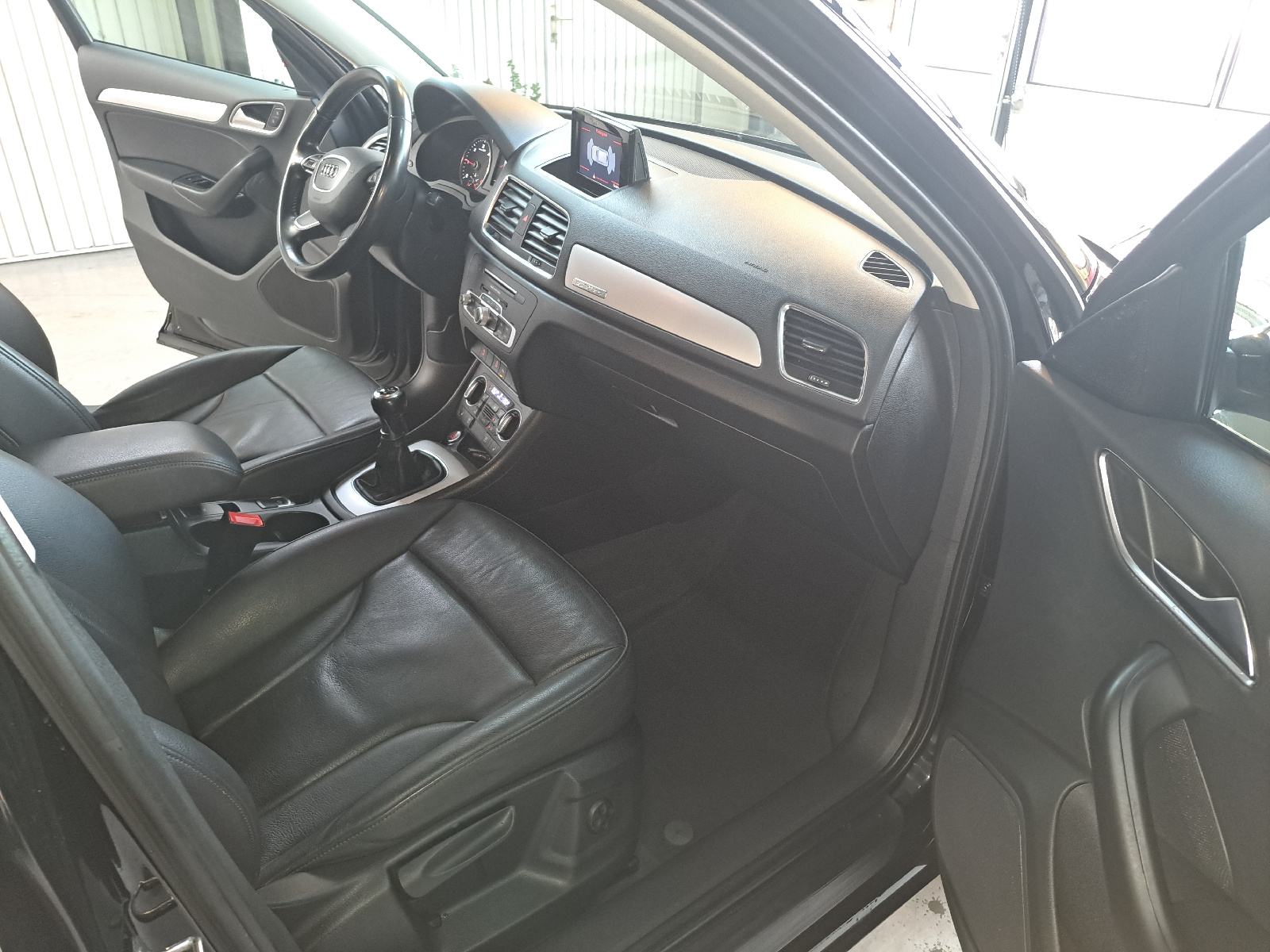 Audi Q3 2,0 TDI QUATTRO, fotografija 12