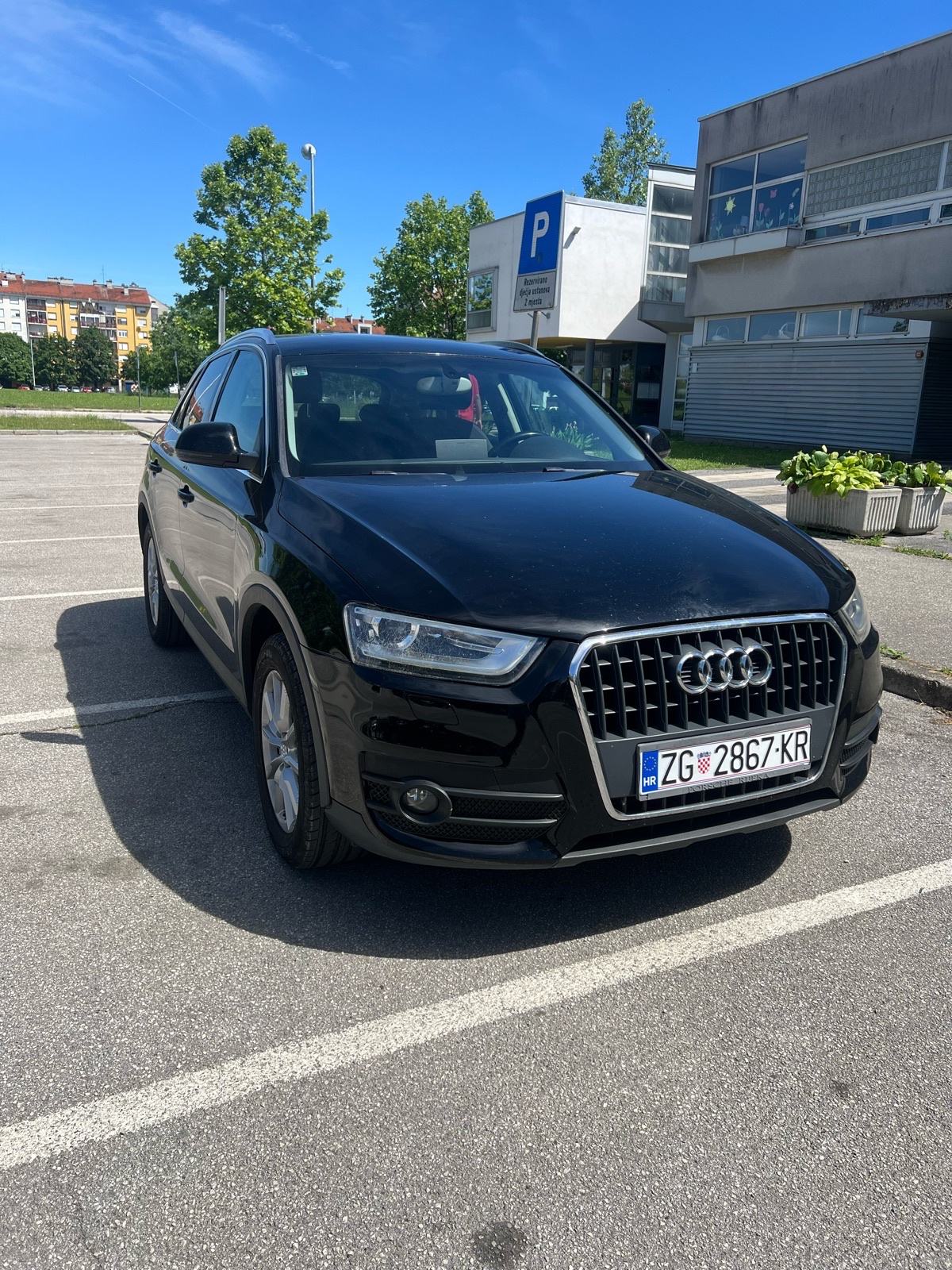 Audi Q3 2,0 TDI reg godinu dana Odlično stanje Nove gume HR Auto, fotografija 3