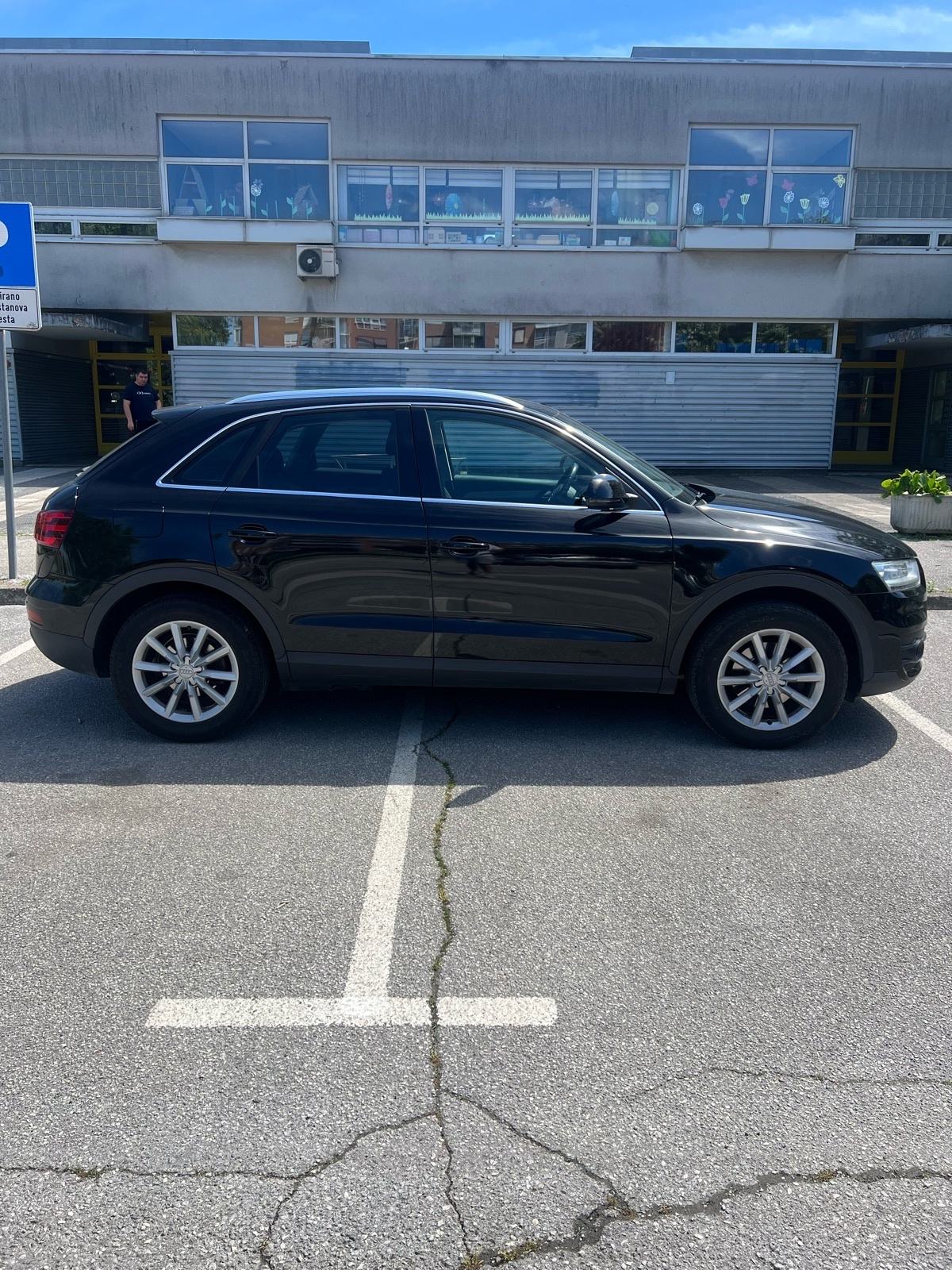 Audi Q3 2,0 TDI reg godinu dana Odlično stanje Nove gume HR Auto, fotografija 4