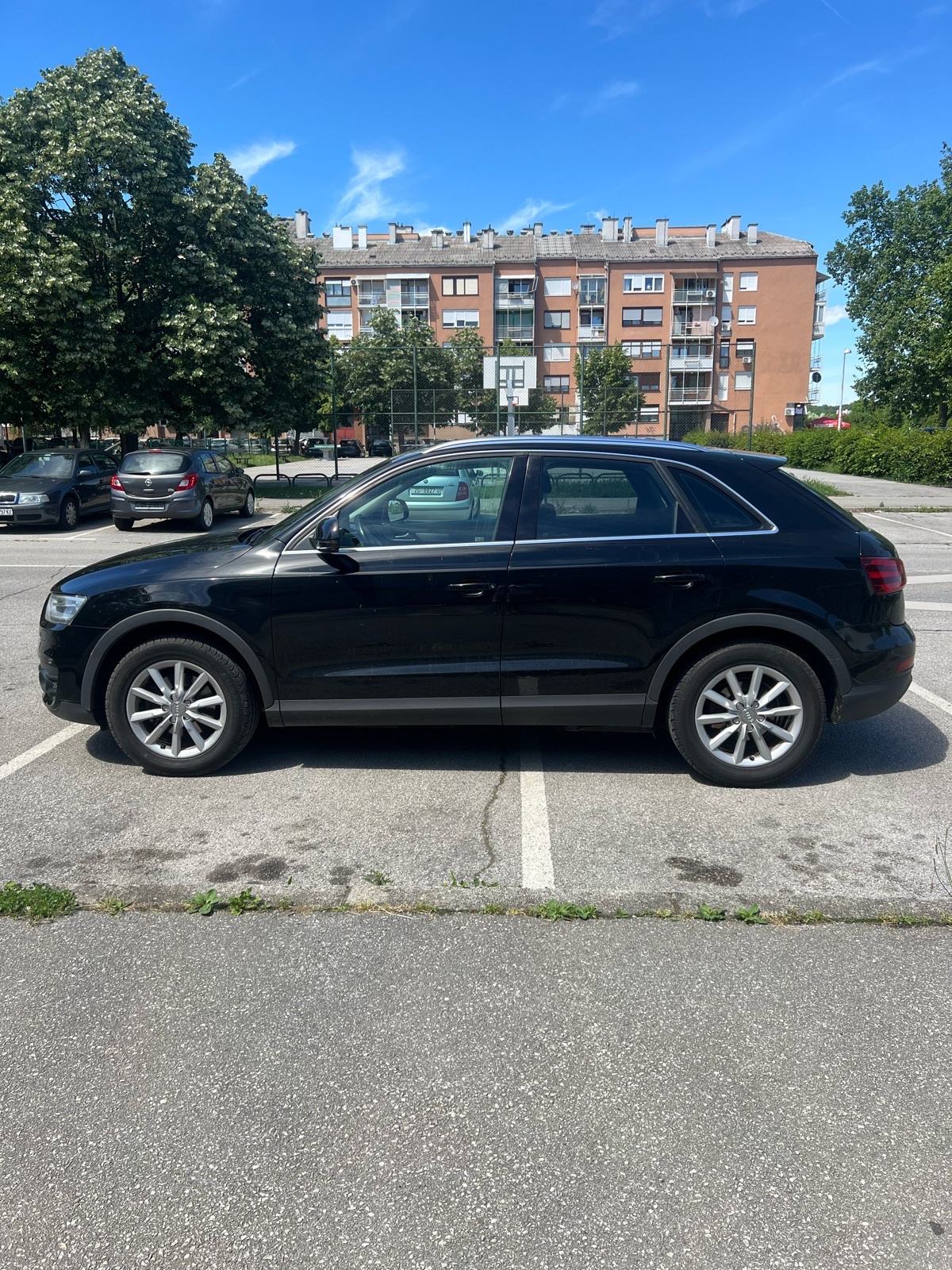 Audi Q3 2,0 TDI reg godinu dana Odlično stanje Nove gume HR Auto, fotografija 8