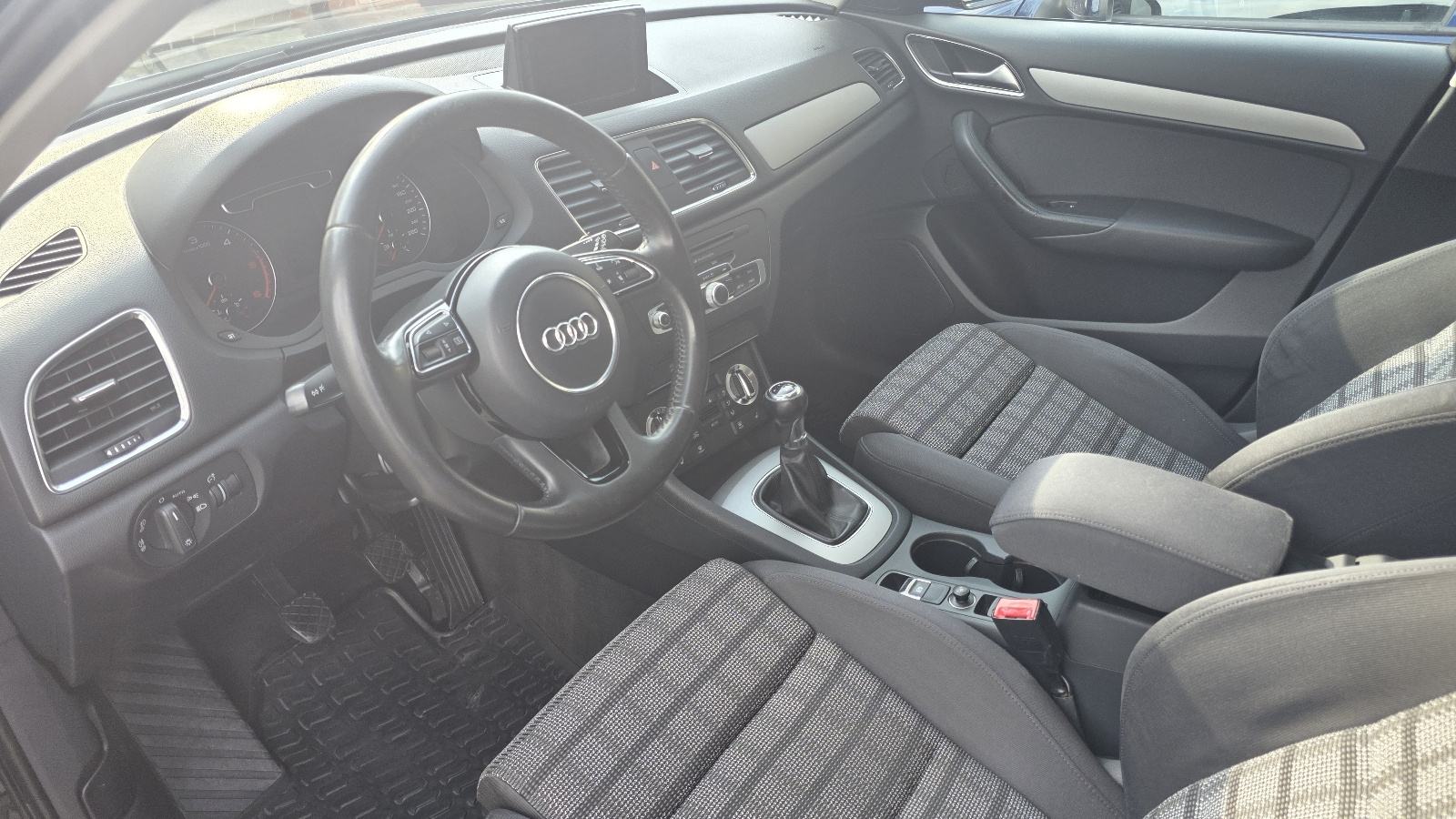 Audi Q3 2,0 TDI, fotografija 10