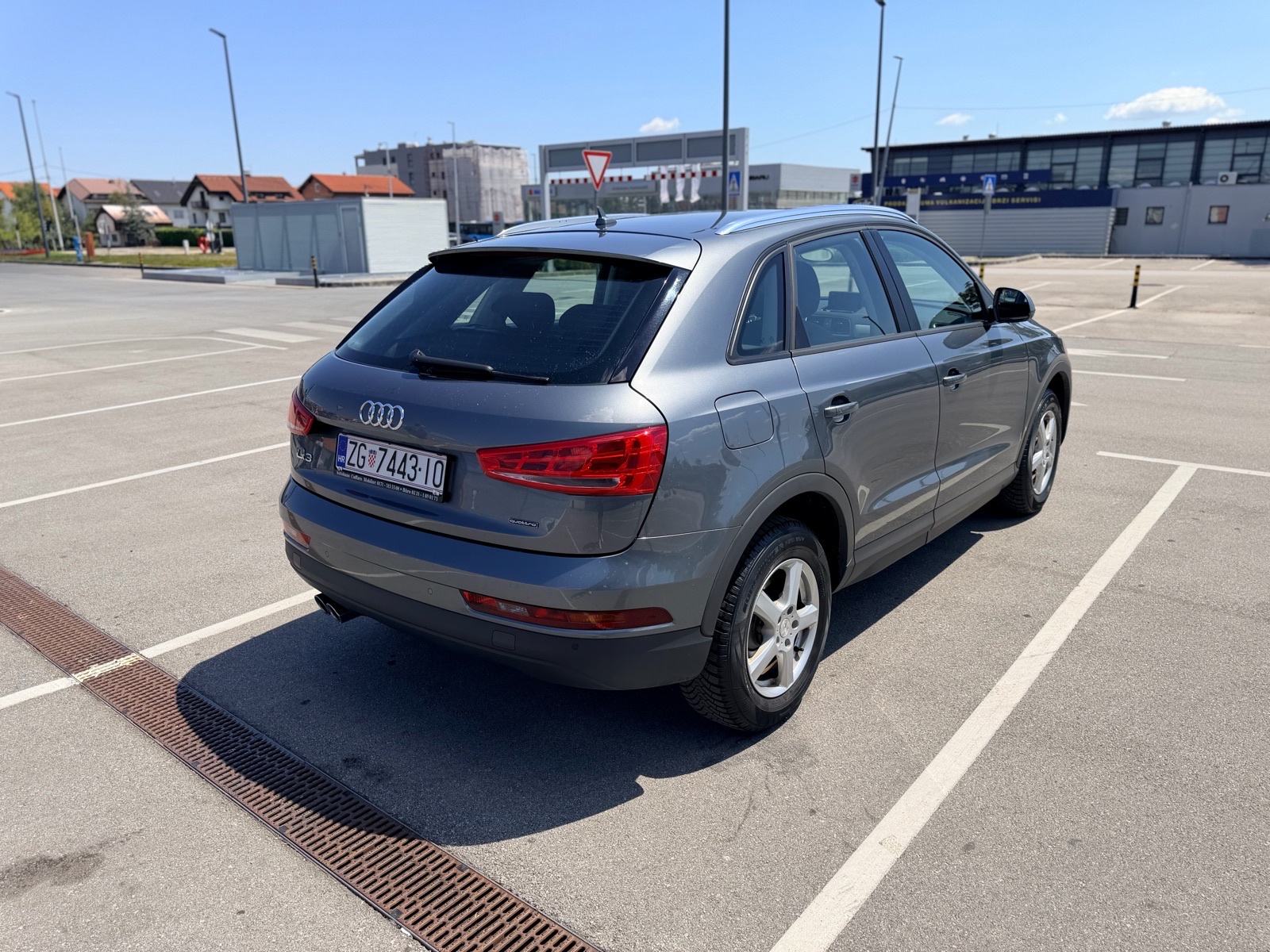 Audi Q3 2,0 TDI, fotografija 7