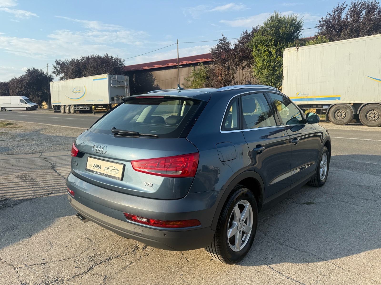 Audi Q3 2,0 TDI xenon, gr.sjedala, navi, tempomat, servisna, fotografija 3