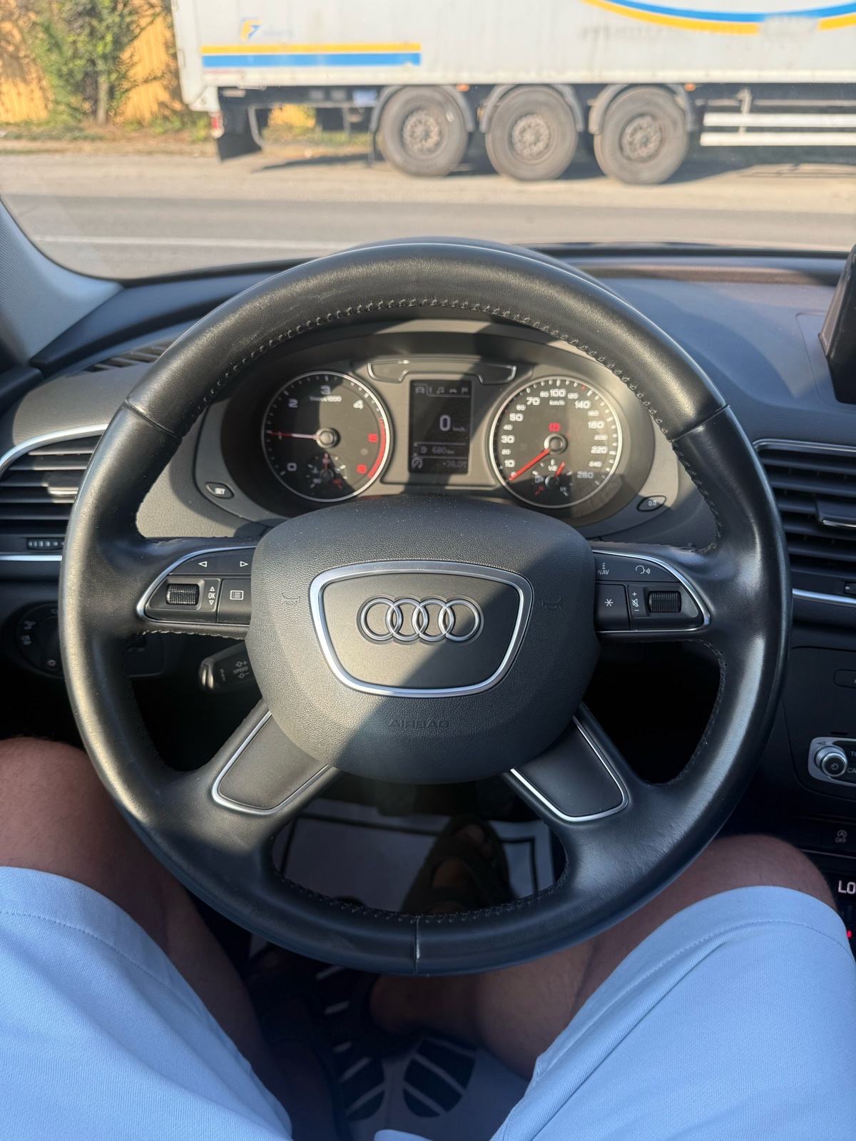 Audi Q3 2,0 TDI xenon, gr.sjedala, navi, tempomat, servisna, fotografija 8