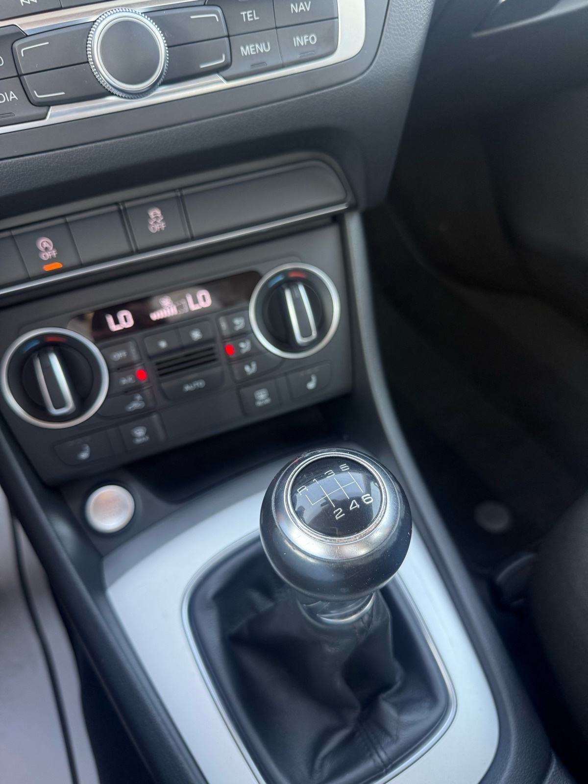 Audi Q3 2,0 TDI xenon, gr.sjedala, navi, tempomat, servisna, fotografija 13