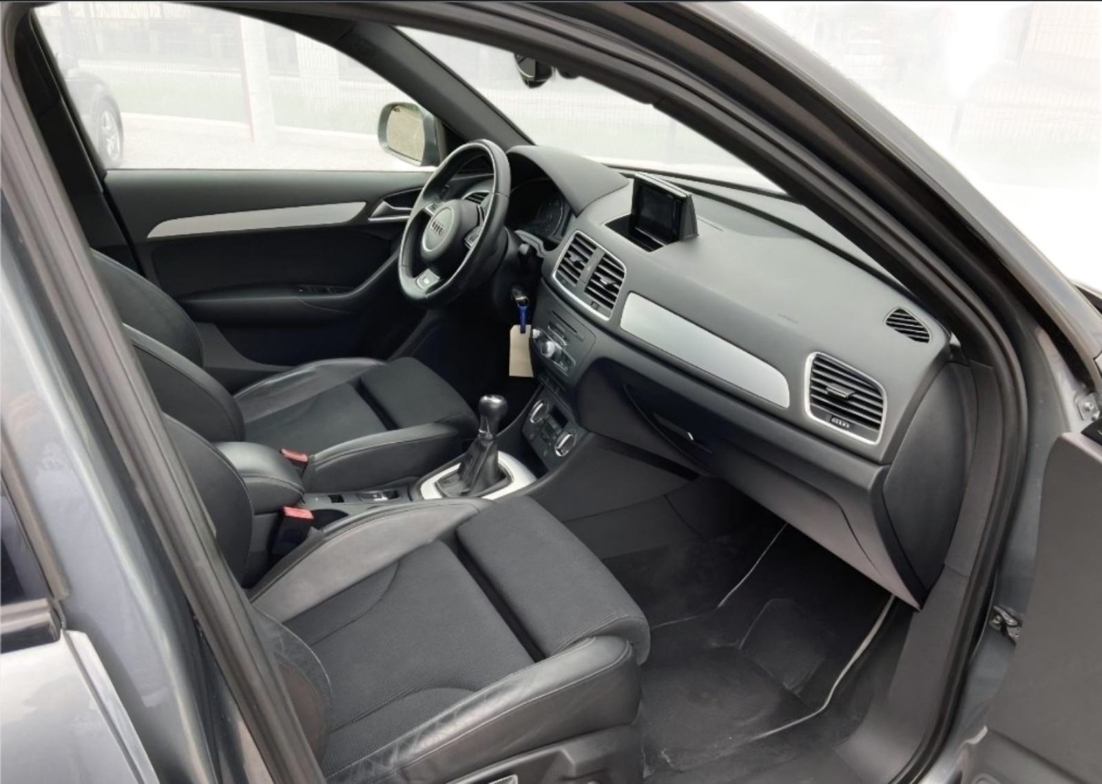 Audi Q3 2,0 TDI S-line 2014., fotografija 11