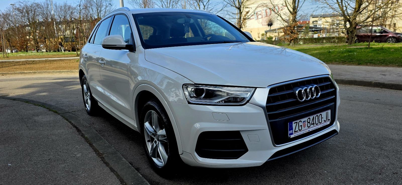 Audi Q3 2,0 TDI Sport, fotografija 3