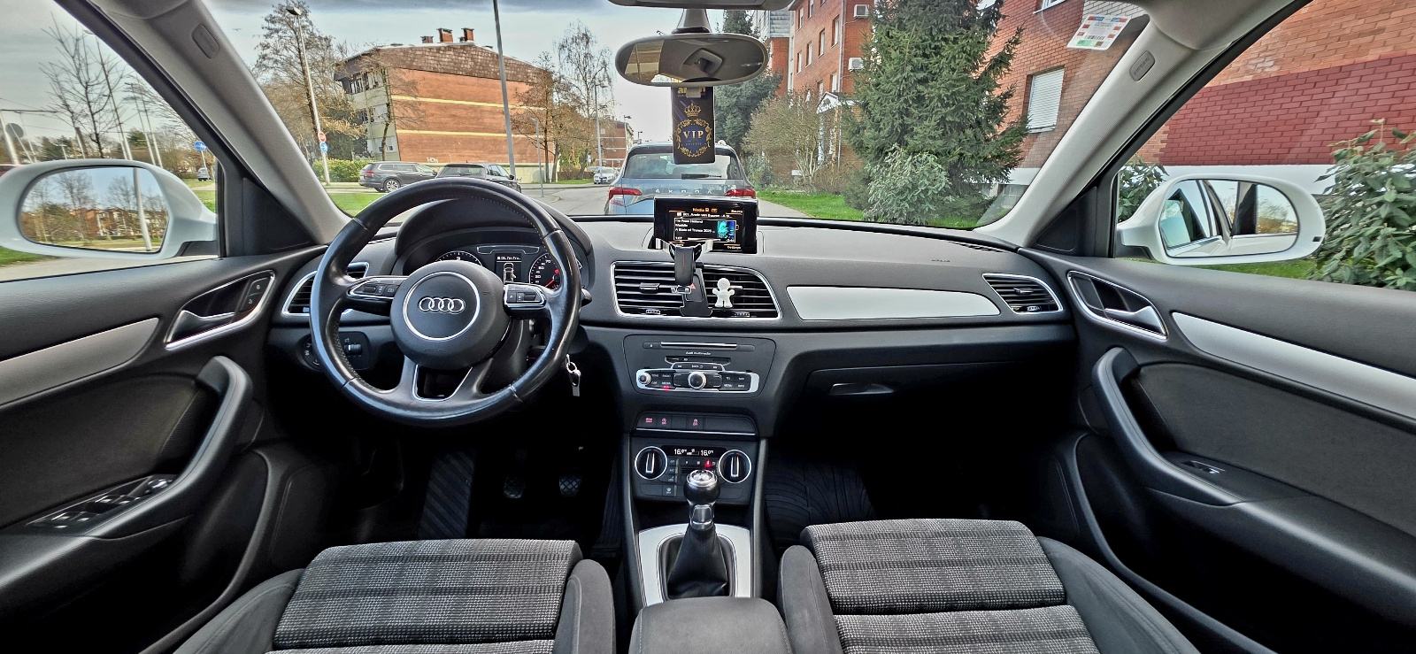 Audi Q3 2,0 TDI Sport, fotografija 9