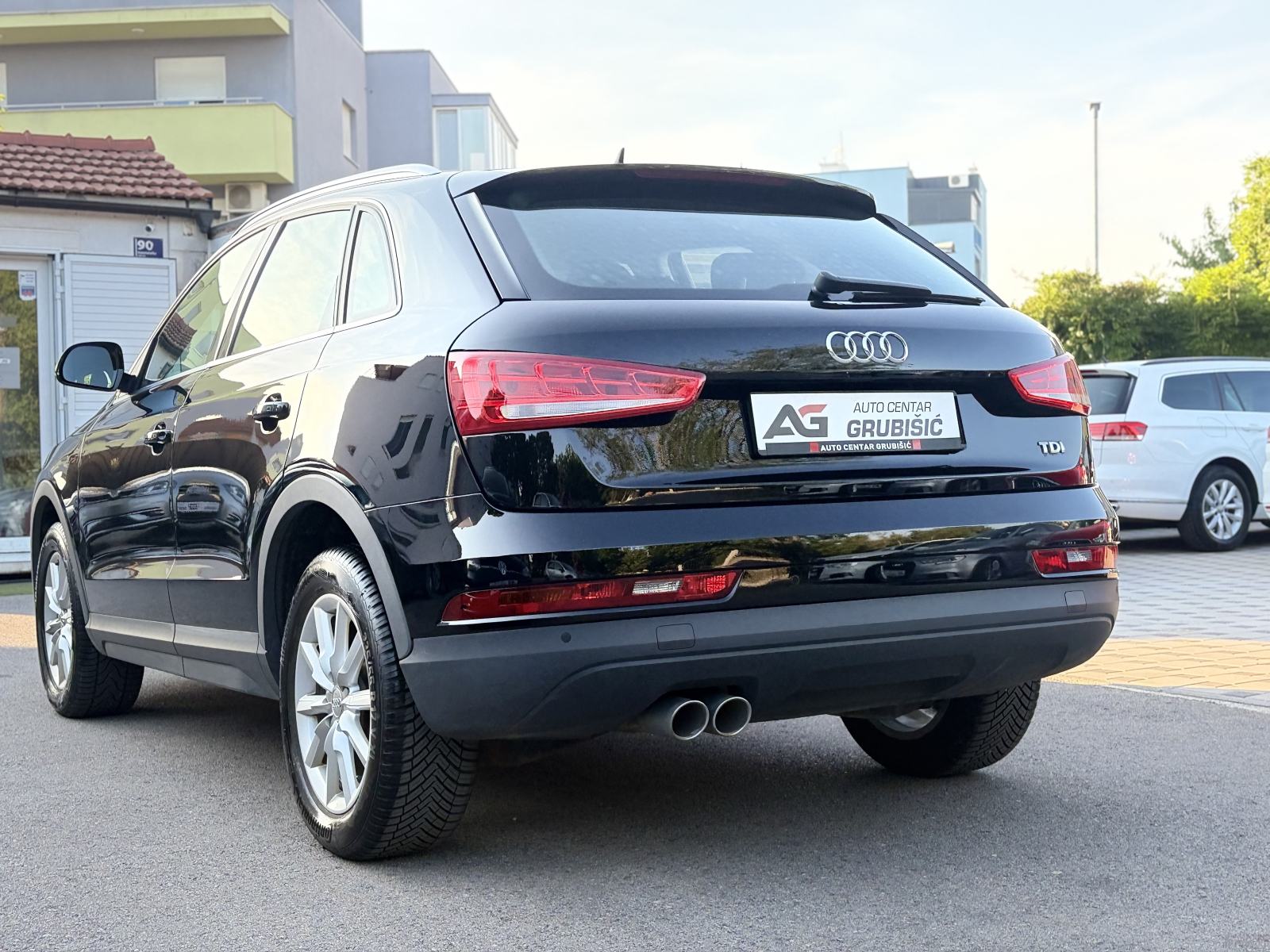 Audi Q3 2,0 TDI Sport, fotografija 12