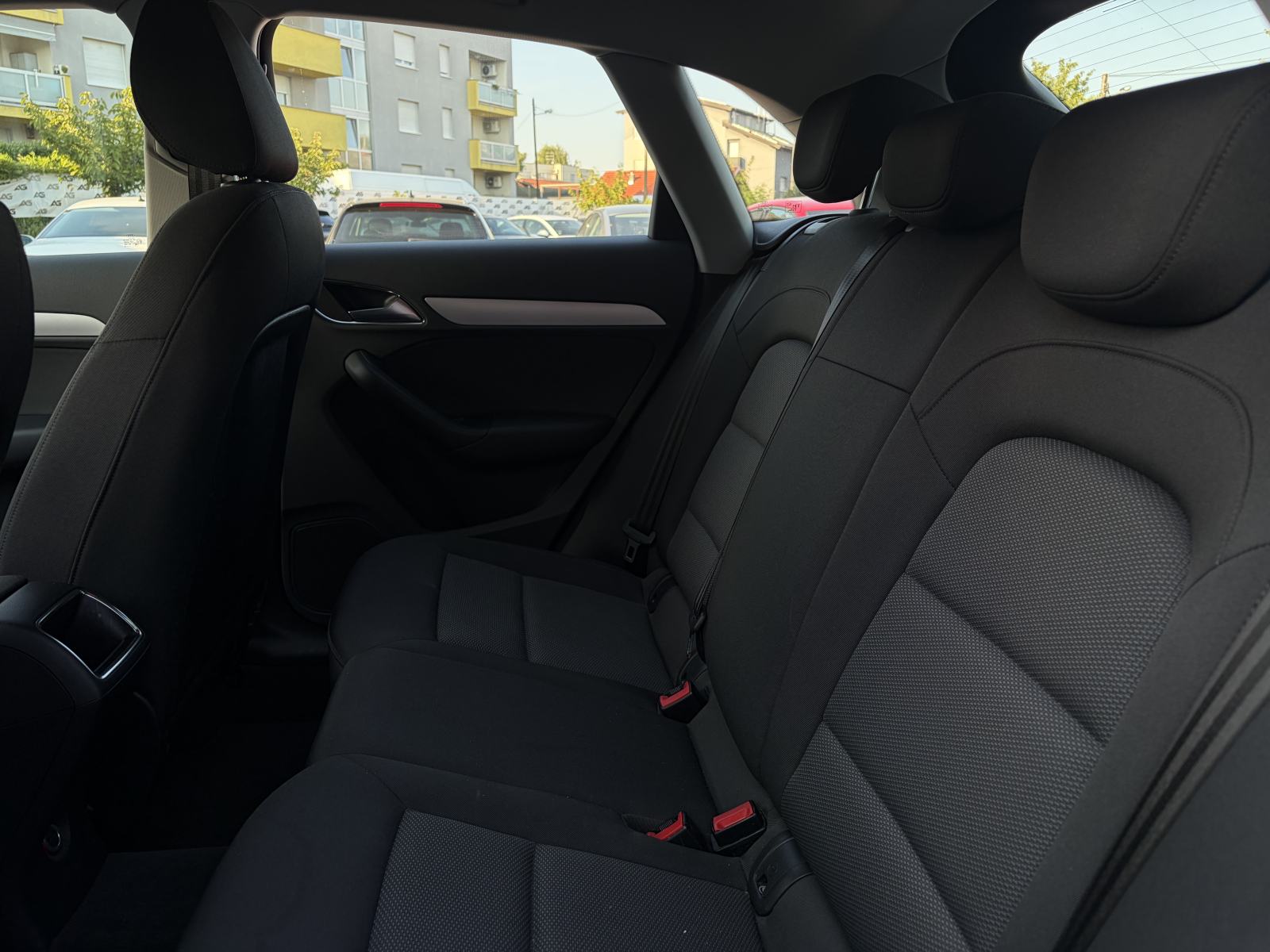 Audi Q3 2,0 TDI Sport, fotografija 18