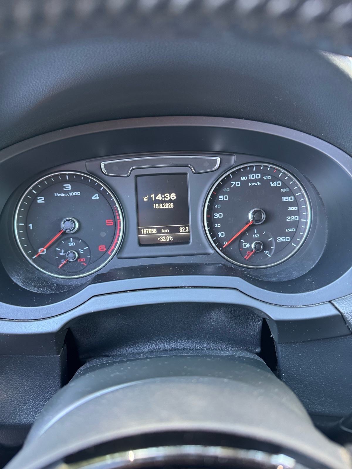 Audi Q3 2,0 TDI Sport, fotografija 14