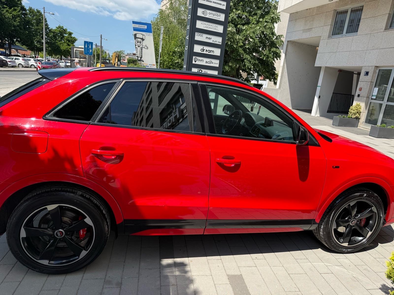 Audi Q3 2.0 TDI sport, fotografija 1