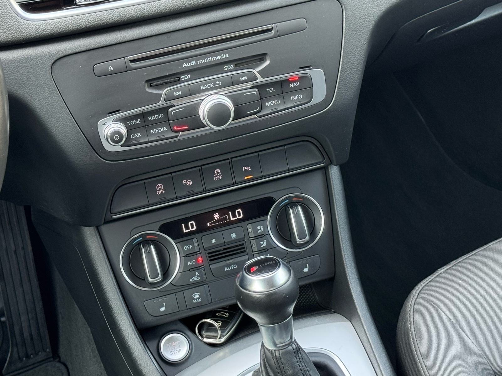 Audi Q3 2,0 TDI S-tronic / BIXENON / NAVI / PDC / AUT KLIMA / JAMSTVO, fotografija 10