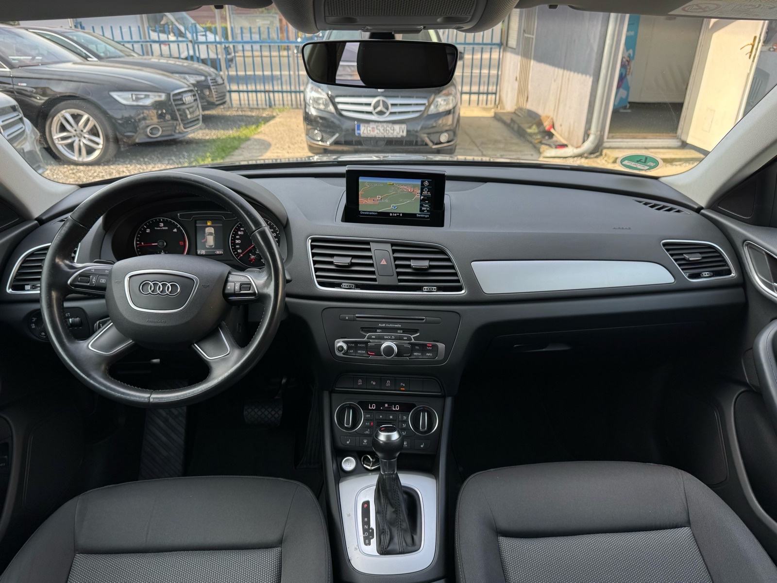 Audi Q3 2,0 TDI S-tronic / BIXENON / NAVI / PDC / AUT KLIMA / JAMSTVO, fotografija 9
