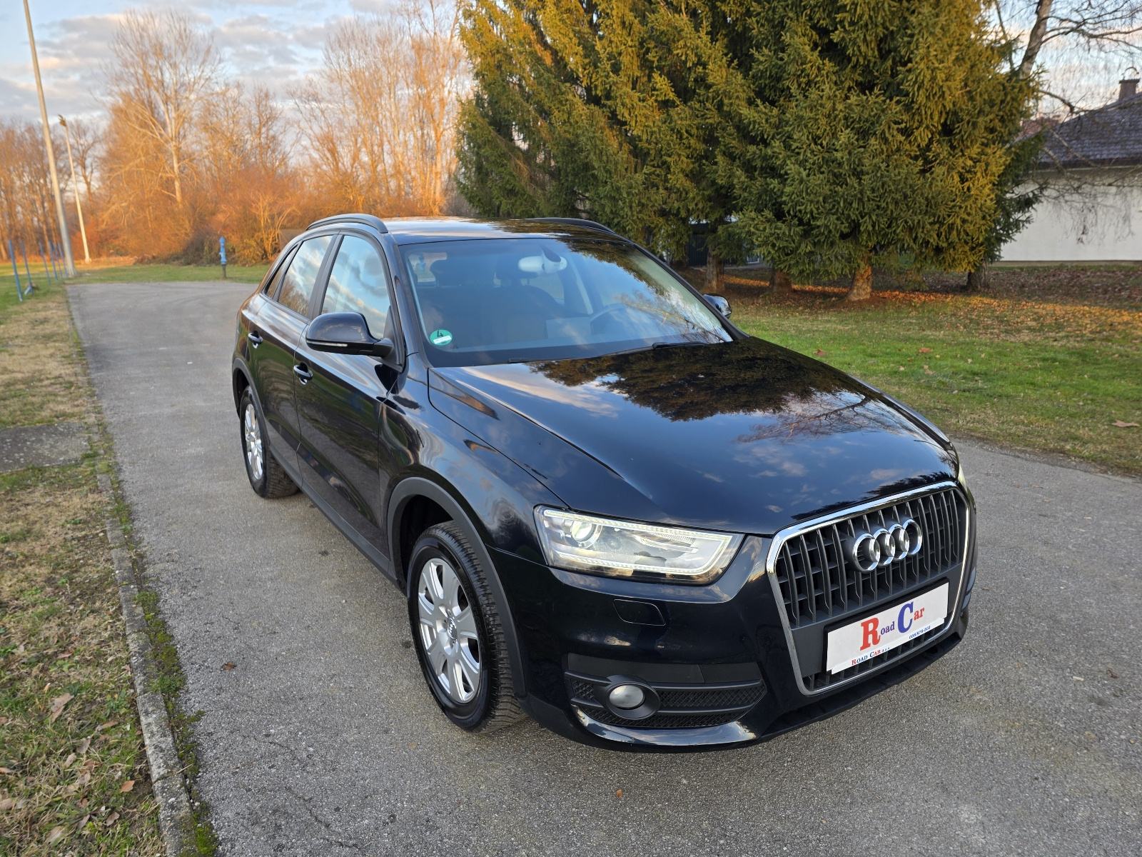 Audi Q3 2,0 TDI,xenon,pdc,jamstvo, fotografija 2