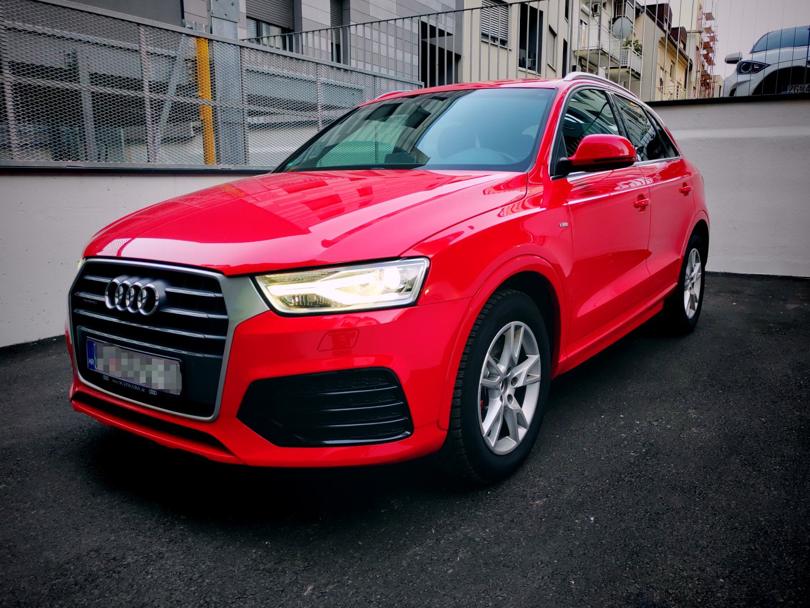 Audi Q3 *Sline* *179 KS* *Keyless* *Quattro*, fotografija 6