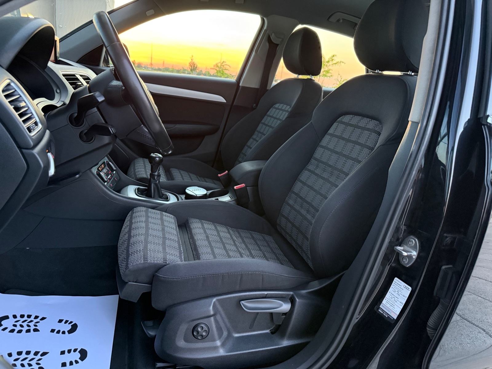 AUDI Q3 2,0TDI LED,TEMP,PDC,REG 09/26,HR AUTO,JAMSTVO,NA IME KUPCA, fotografija 10
