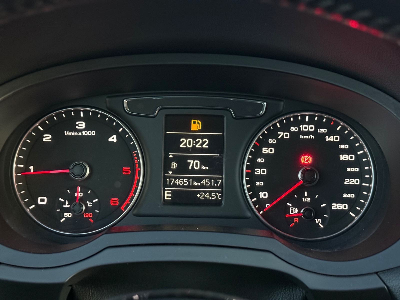 AUDI Q3 2,0TDI LED,TEMP,PDC,REG 09/26,HR AUTO,JAMSTVO,NA IME KUPCA, fotografija 20