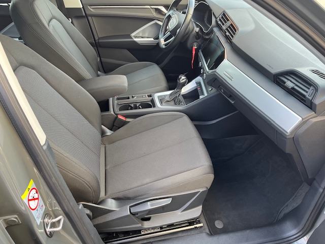 Audi Q3 35 TDI, 12/2021,mod:2022, 114150 km, servisna knjižica, fotografija 10