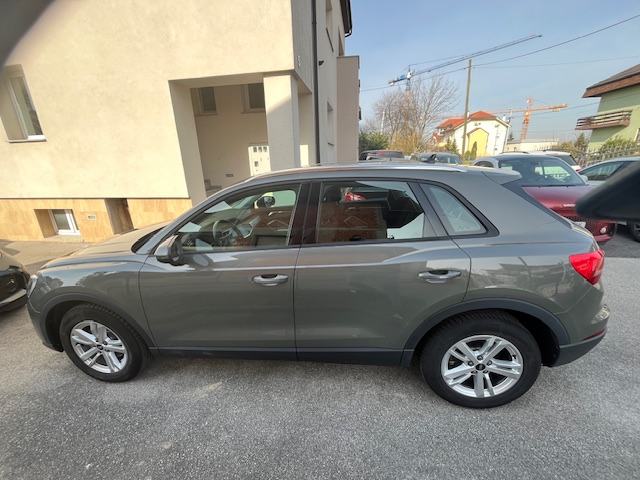 Audi Q3 35 TDI, 12/2021,mod:2022, 114150 km, servisna knjižica, fotografija 5