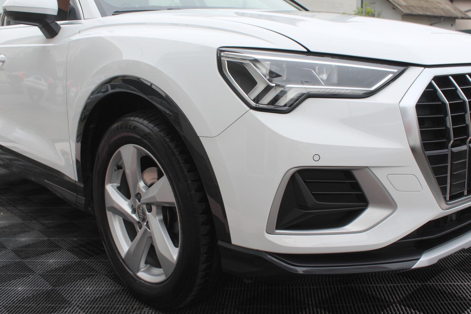 Audi Q3 35 TDI AUTOMATIK, LED, VIRTUAL, NAVI, KOŽA, ALU 18, GARANCIJA., fotografija 17